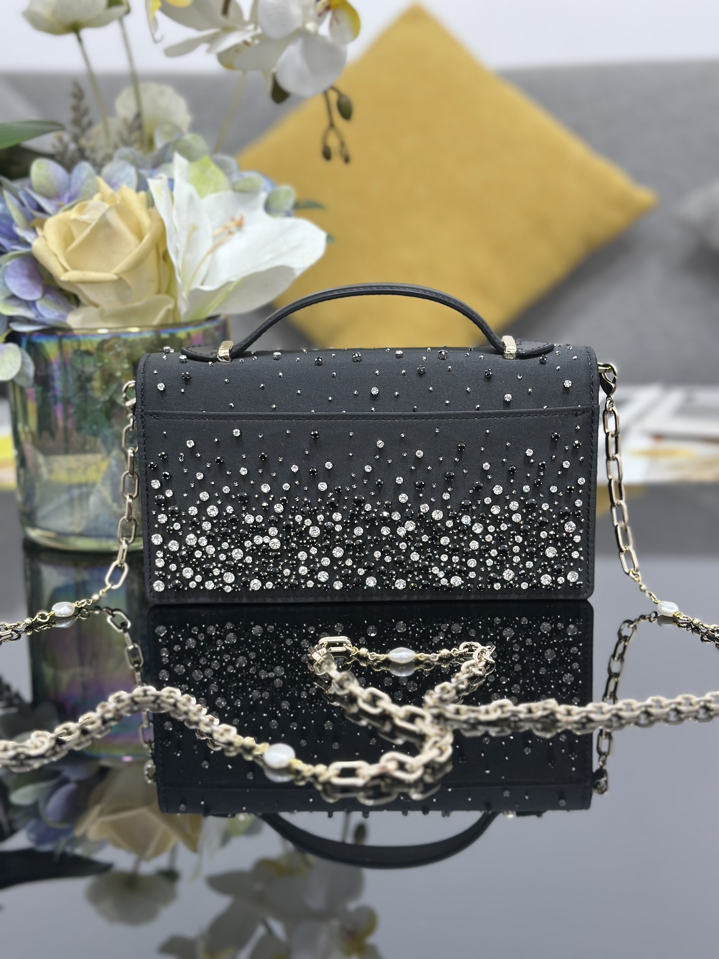 TOP Christian Dior Miss Dior Bag Embroidered Crystals 21x11.5x4.5cm - Black