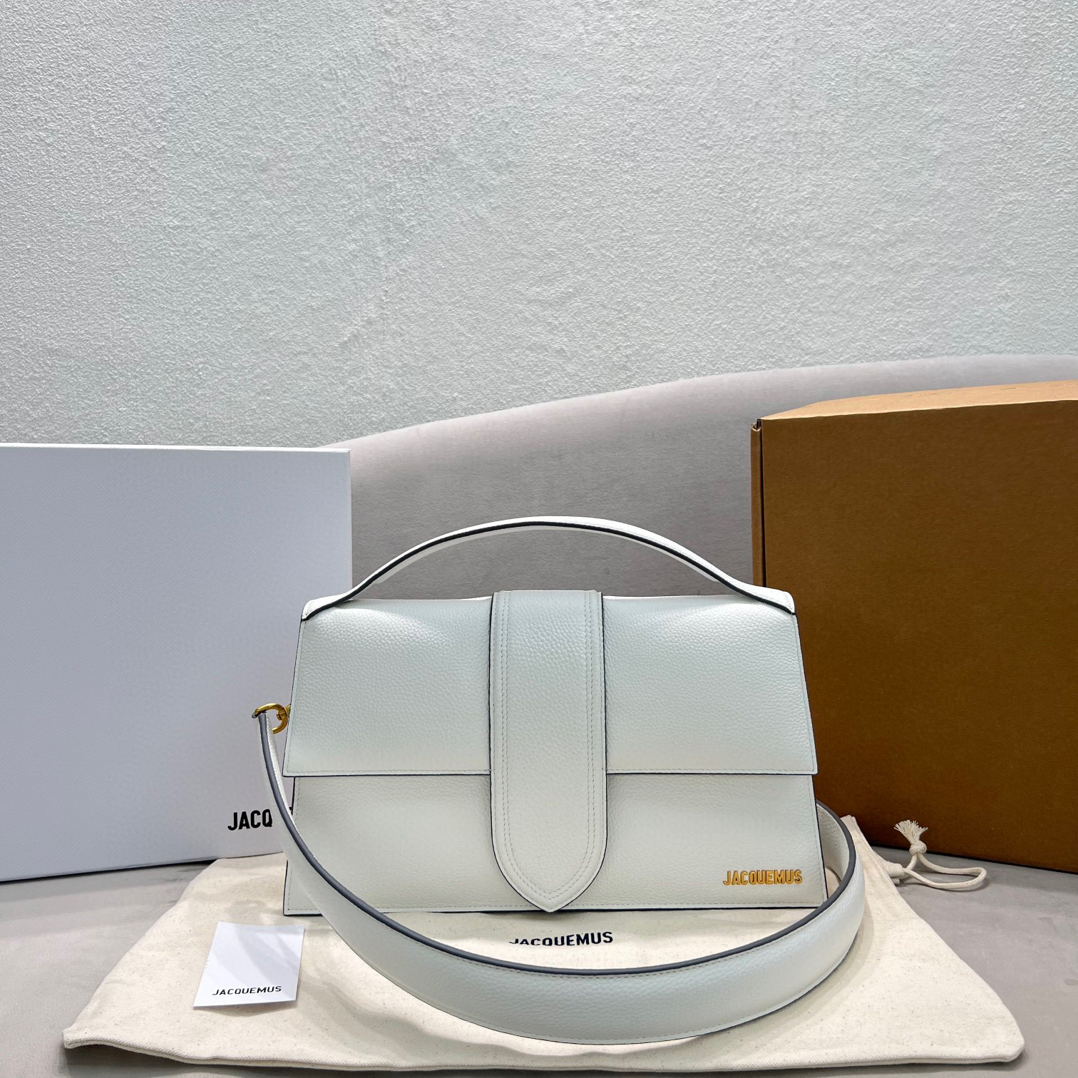 Jacquemus Le Bambinou Shoulder Handbag (Replica)