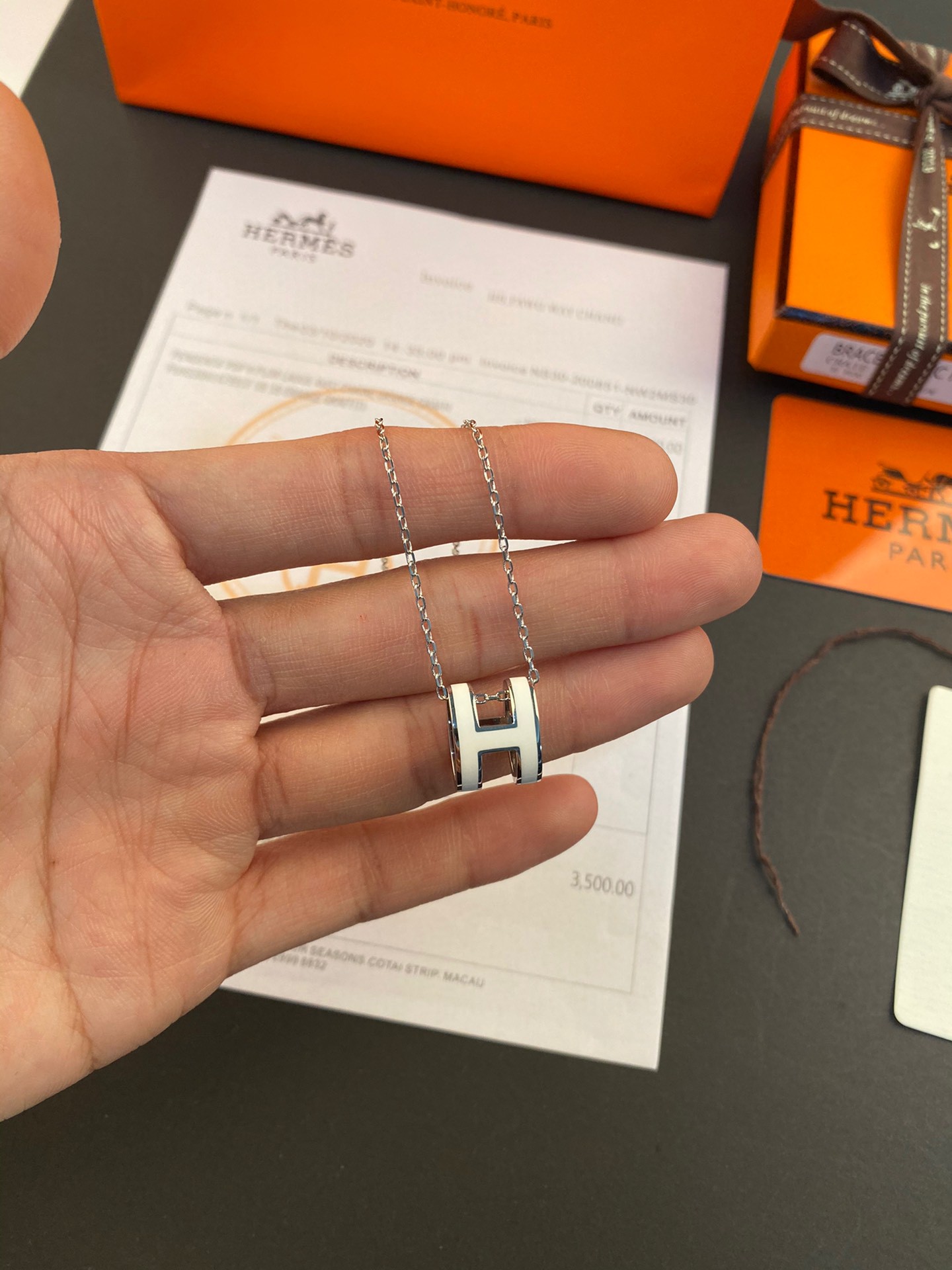 TOP HERMES Mini H Logo Necklace - White