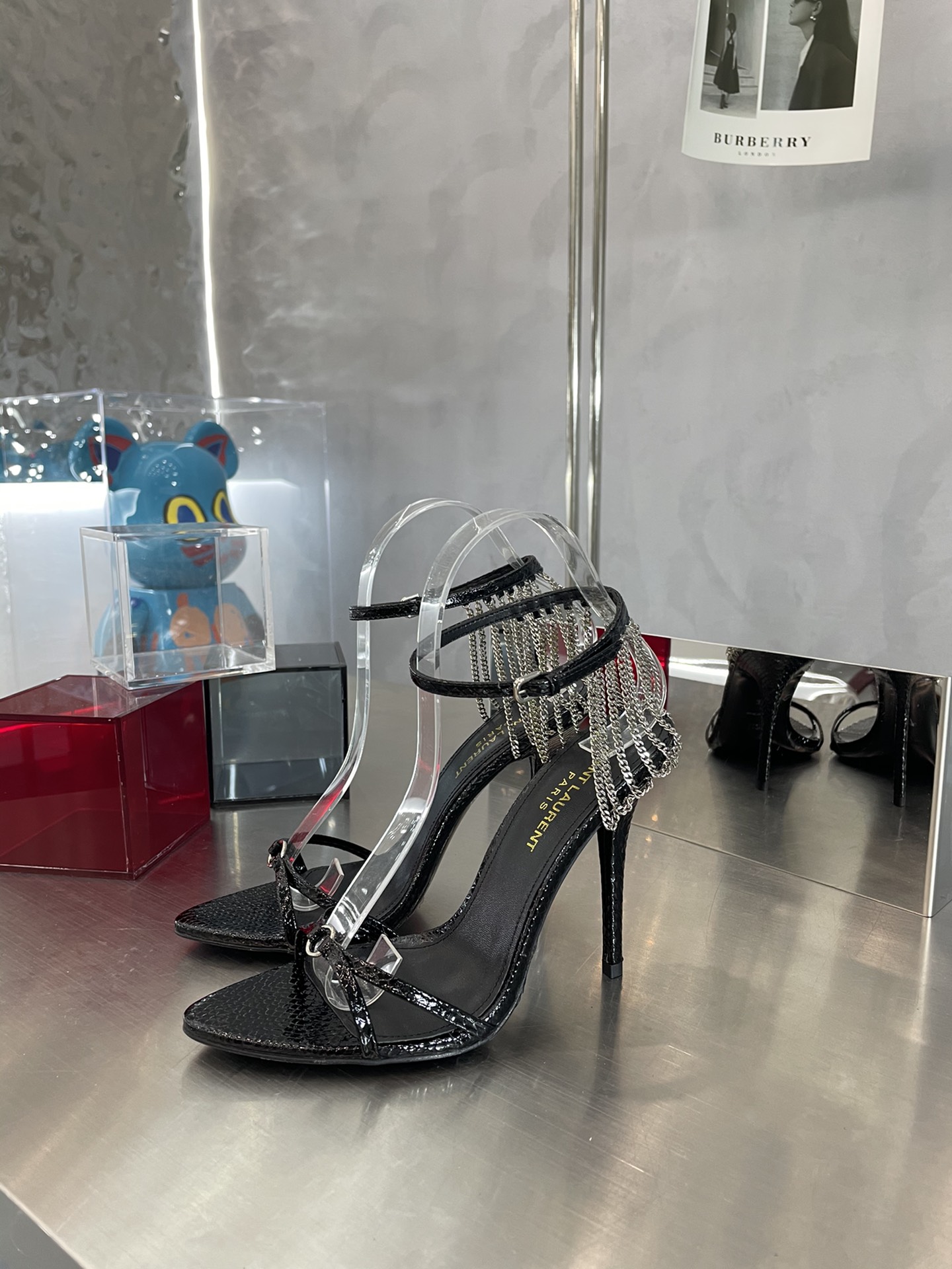 TOP Yves Saint Laurent YSL Chain High Heels - GHW & SHW - Black