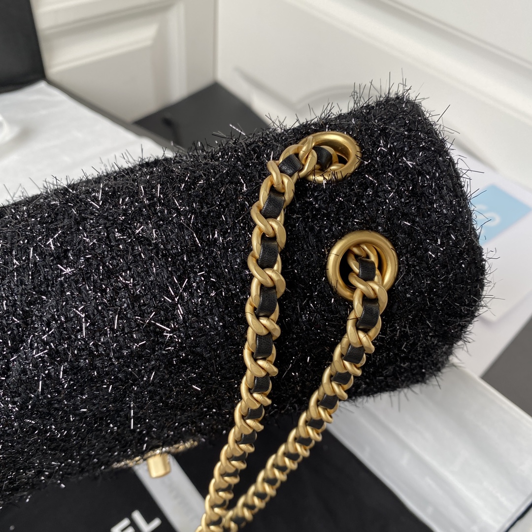 TOP CHANEL Classic Flap Bag Medium 25.5cm - GHW - Black