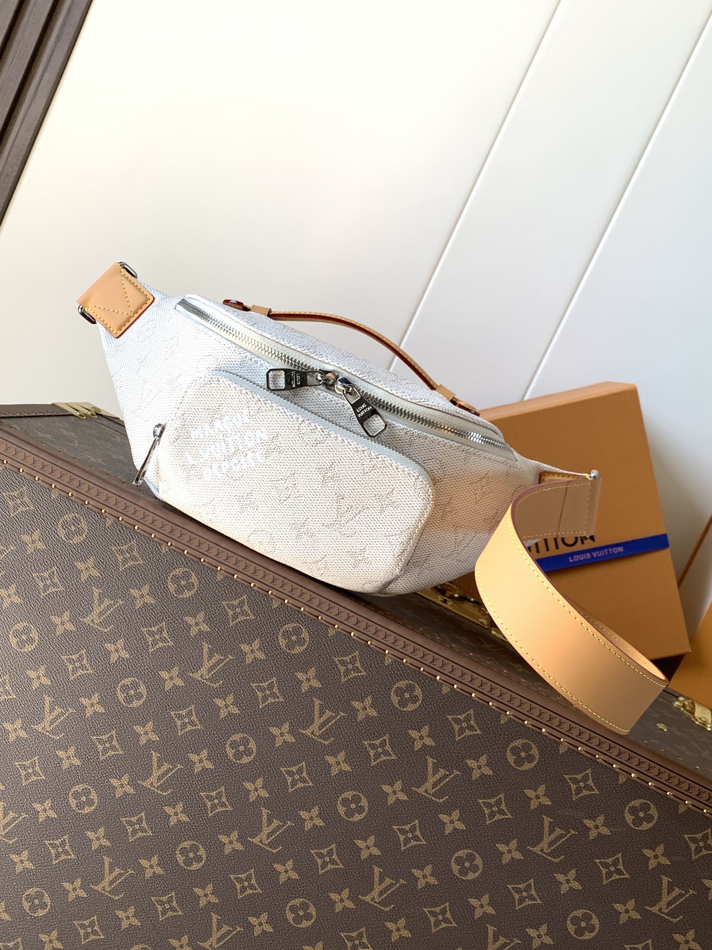 TOP Louis Vuitton LV Monogram Shadow Rush Bag Calfskin 30x15x8cm - 2 Colour