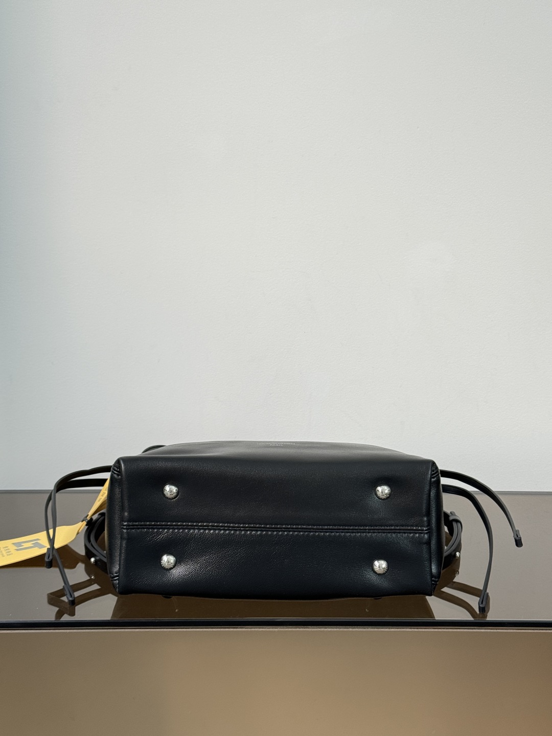 TOP Louis Vuitton LV OFF DUTY VIBE Backpack 24✖️25✖️10cm - Black