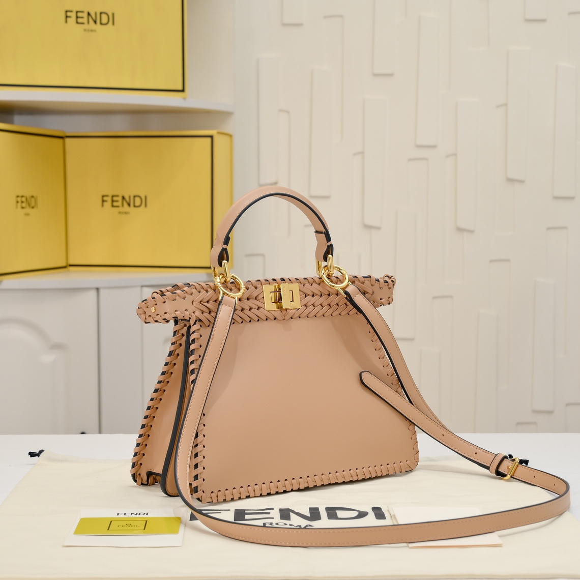 TOP FENDI Peekaboo ISeeU Small 27×15×6cm - Apricot Color