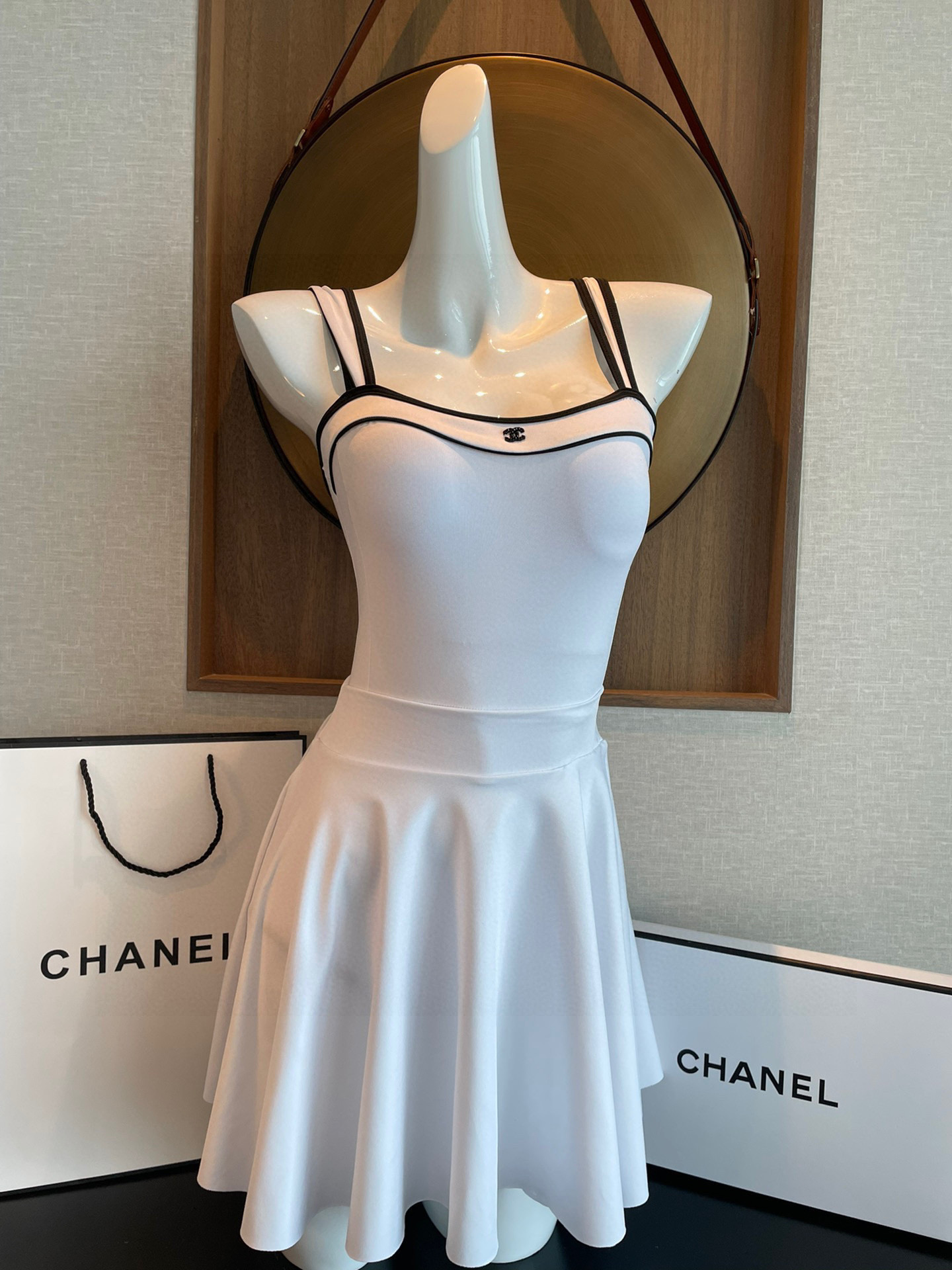 TOP CHANEL One-Piece Swimsuit Set - 2 Color