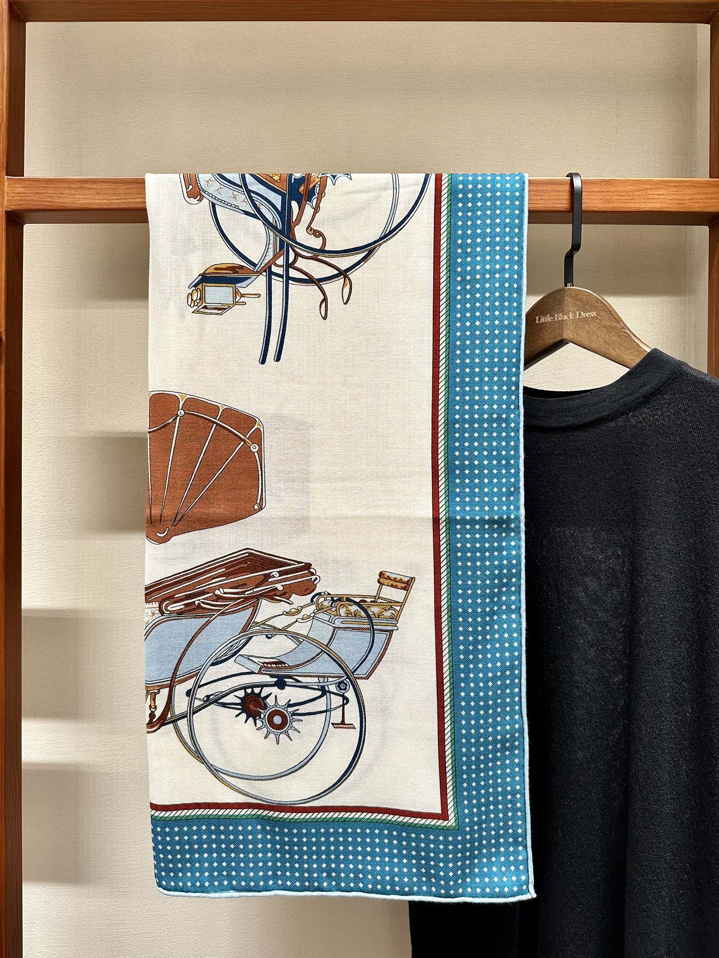 TOP HERMES Holiday Carriage Square Scarf 140 x 140 cm - 2 Colours