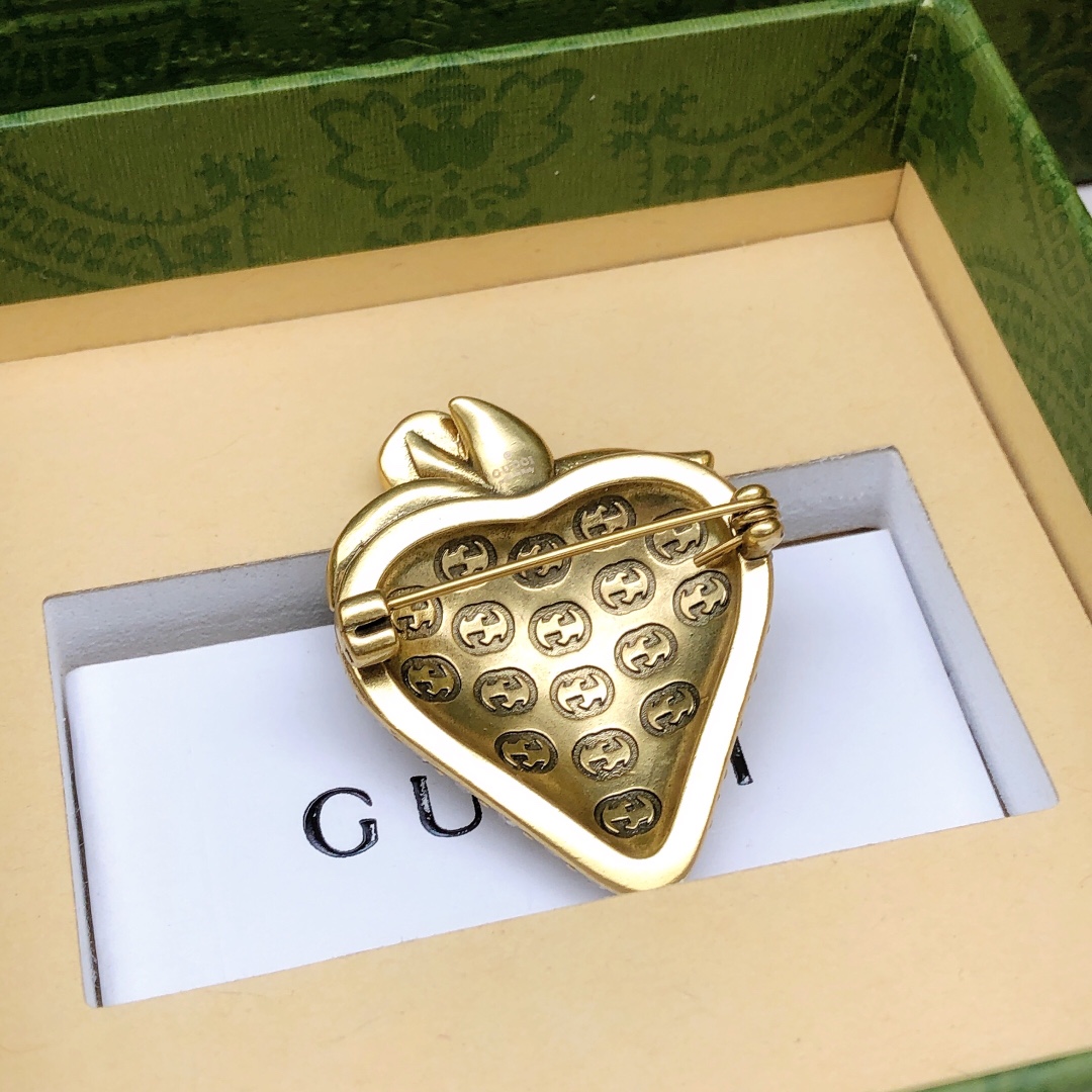 TOP GUCCI Strawberry Brooch-Gold