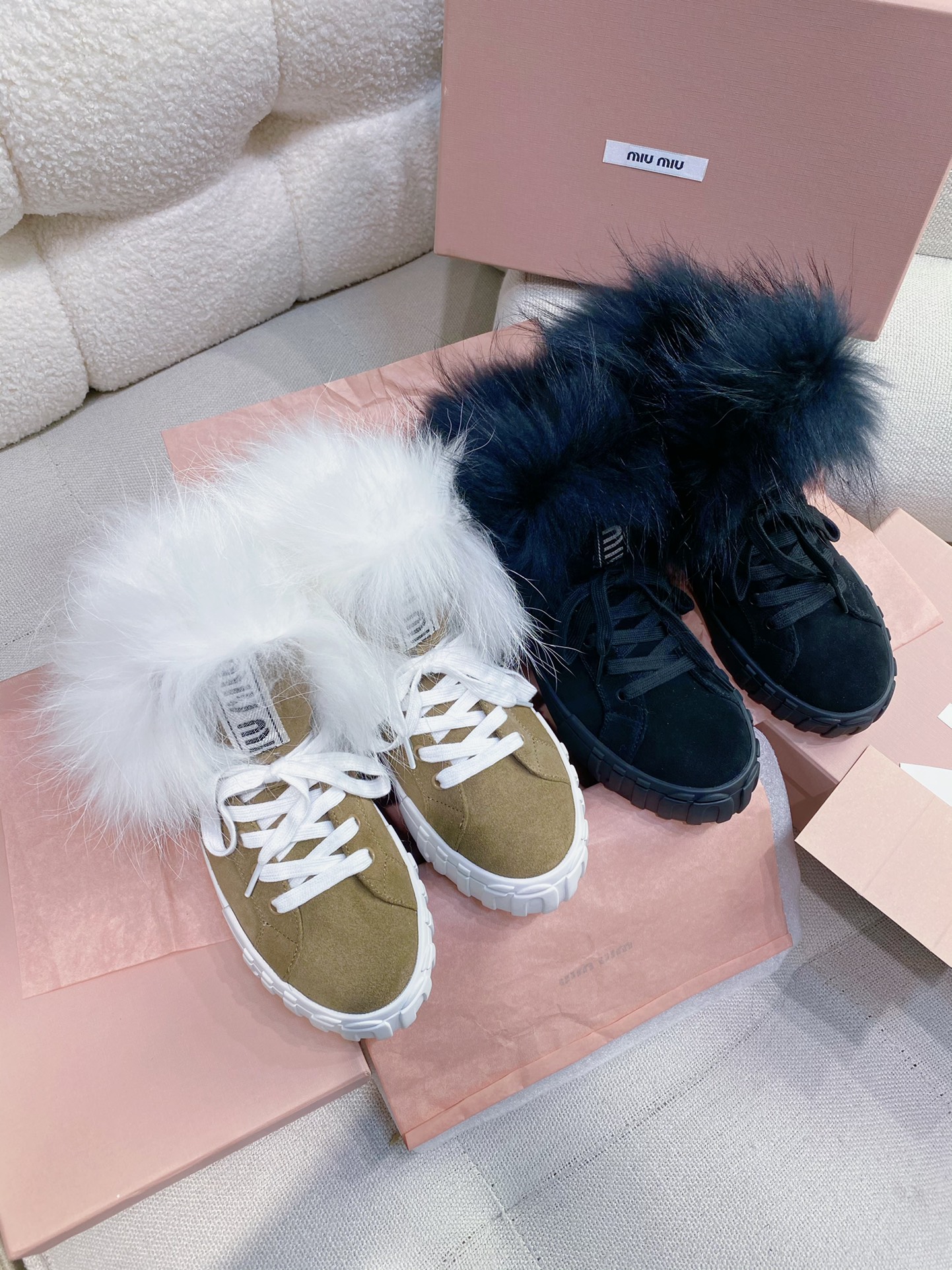 TOP Miu Miu Sheepskin Fur Snow Shoes - 2 Color