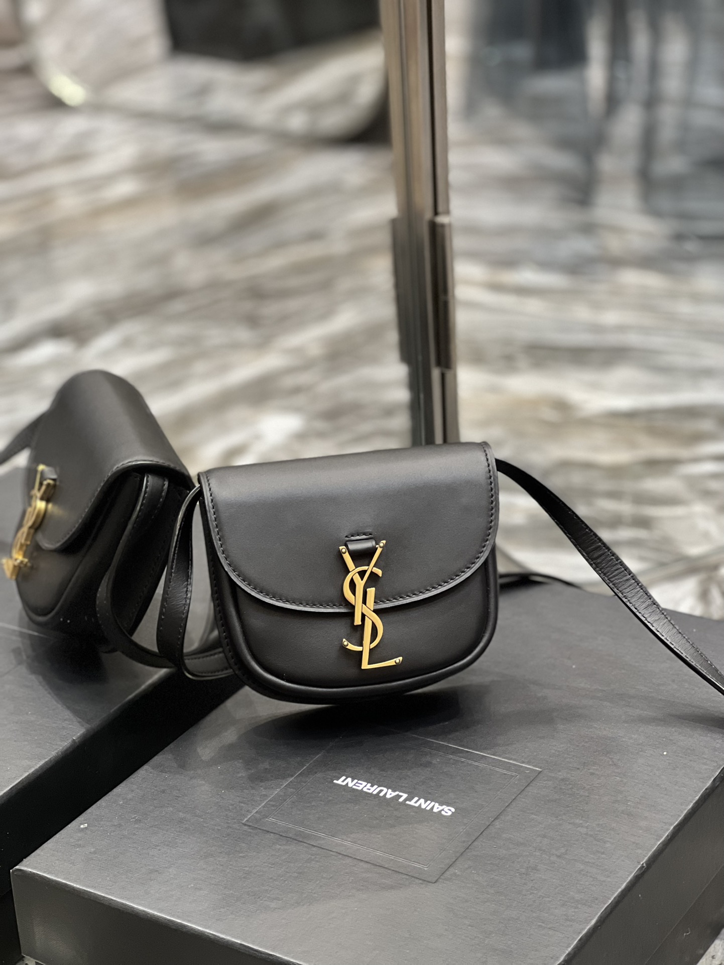 TOP Yves Saint Laurent YSL Kaia Bag 15/18cm - Black