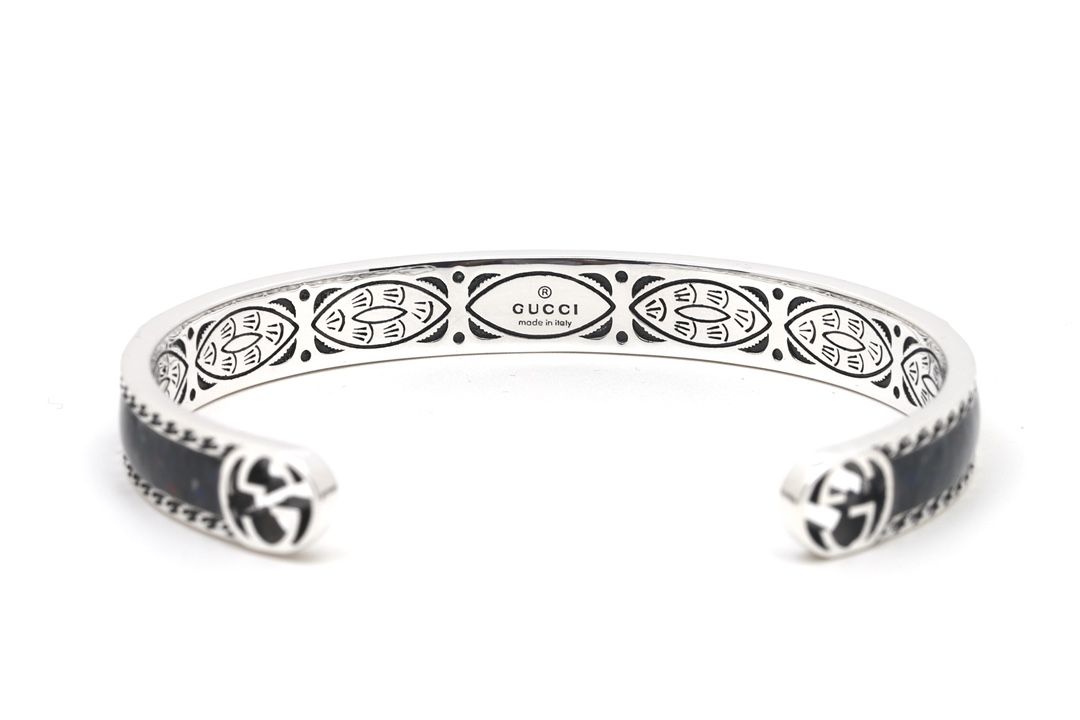 TOP GUCCI Black Enamel Bracelet