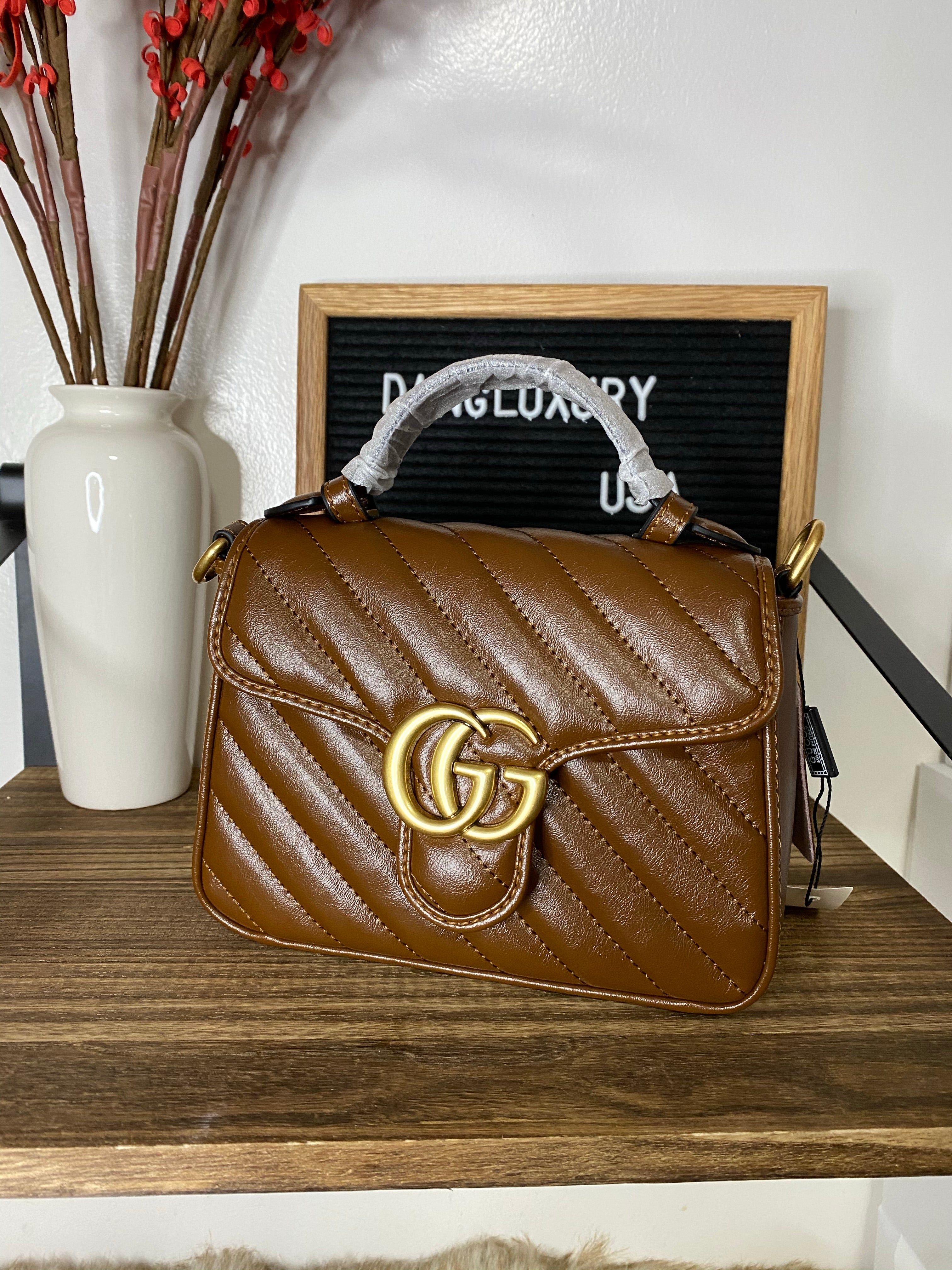 TOP GUCCI GG Marmont Bag Top Handle Aged Skin Small 27*13.5*10 - BROWN