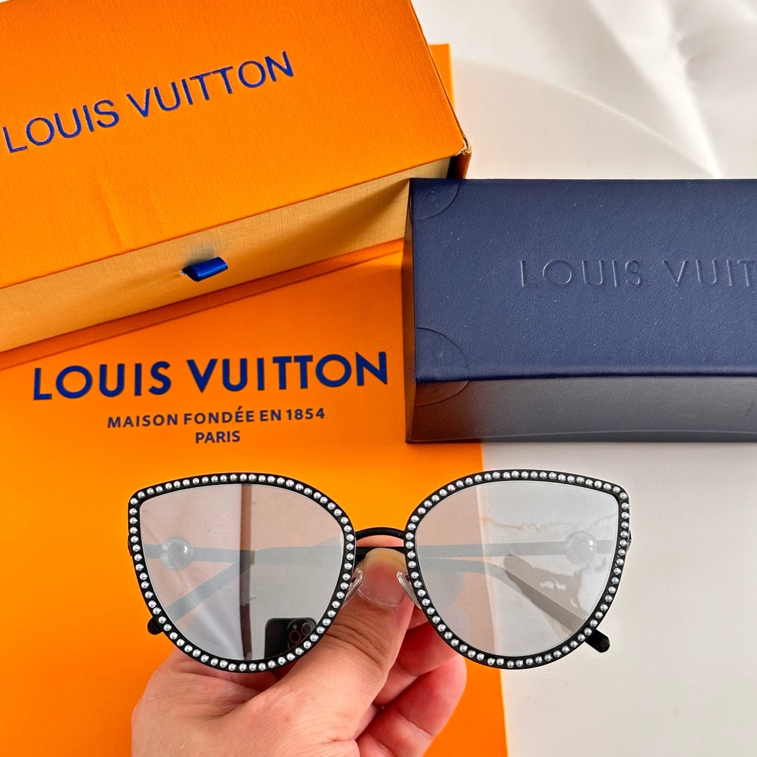 TOP Louis Vuitton LV Sunglasses - 7 Colors