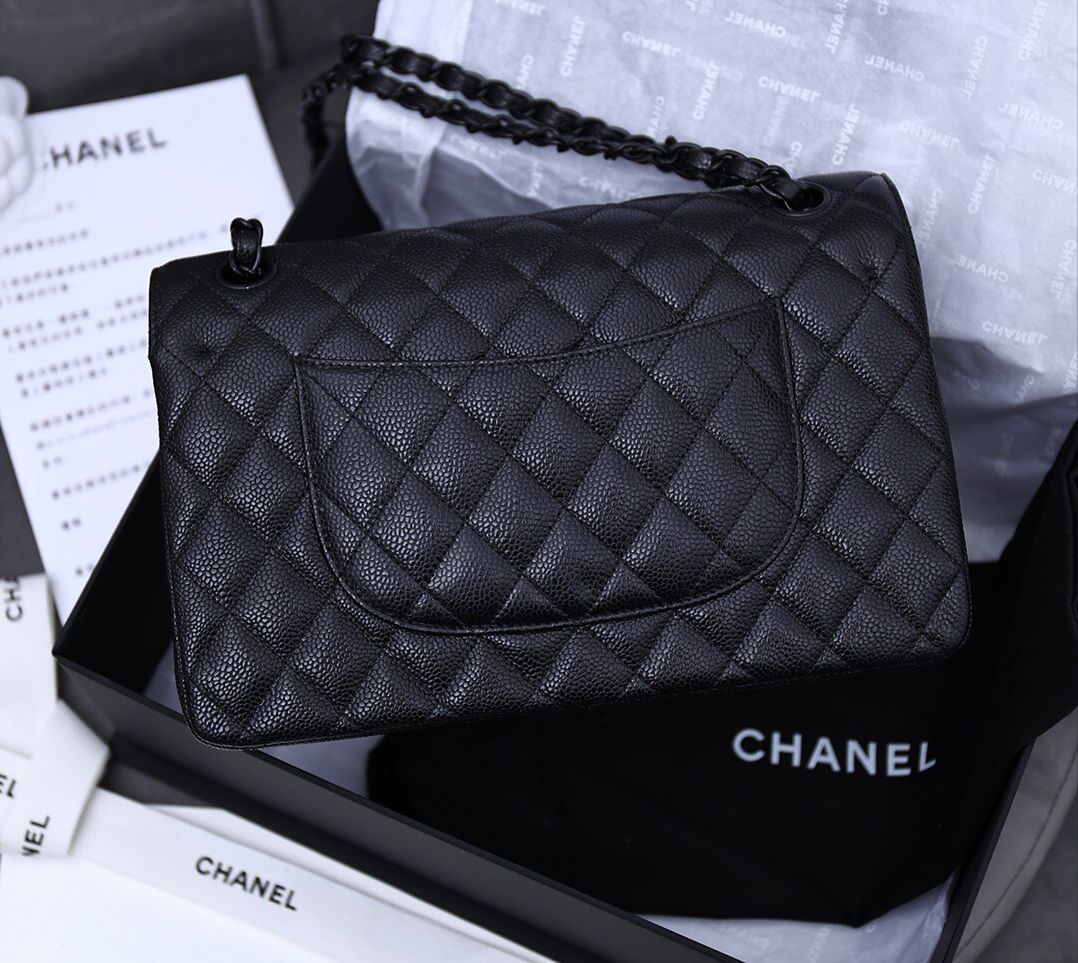TOP CHANEL Classic Flap Bag Caviar Medium 25.5cm – All Black