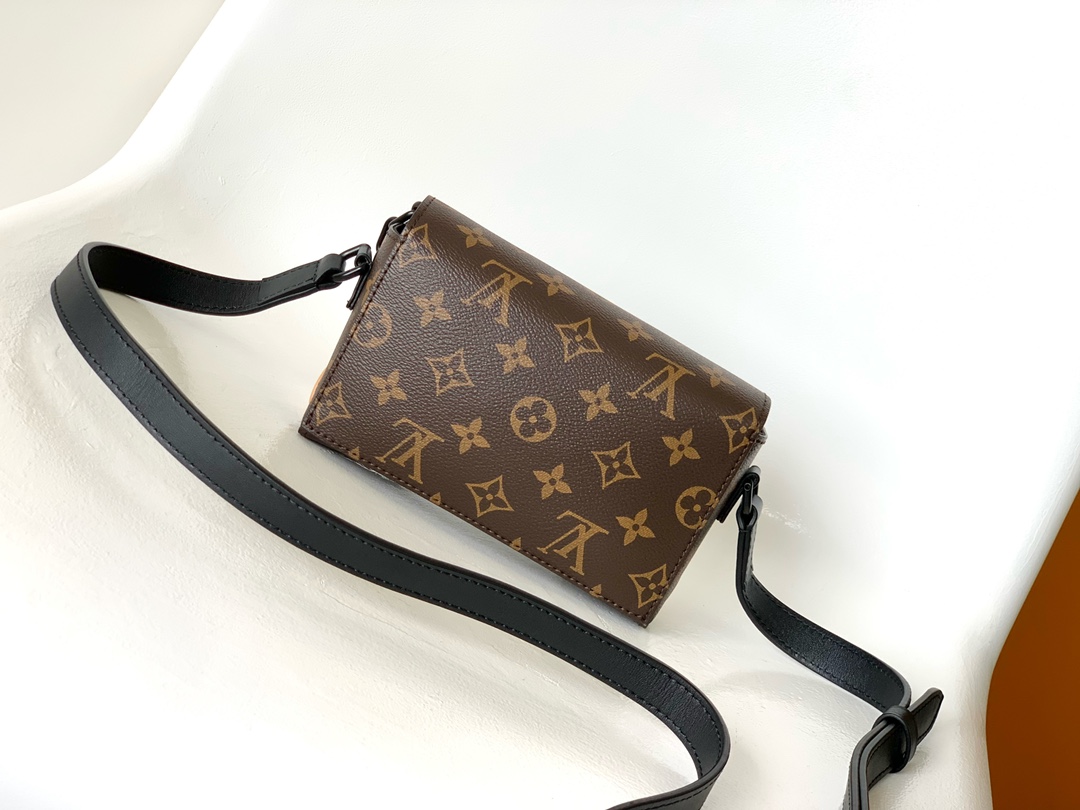 TOP Louis Vuitton LV Monogram Eclipse Steamer Mini Bag 18 x 11 x 6.5 cm
