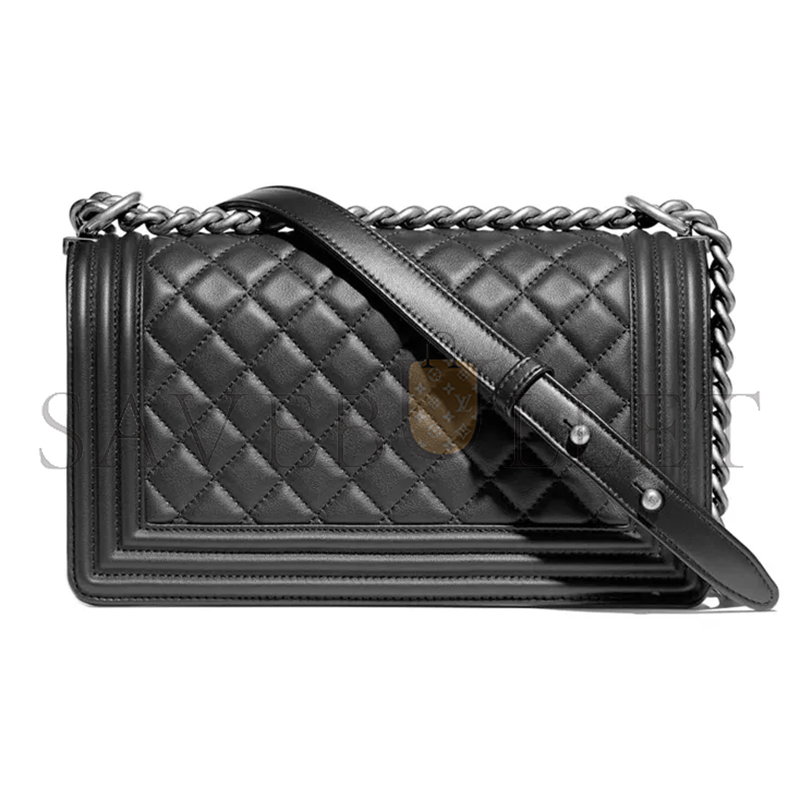 CHANEL CAVIAR MEDIUM CALFSKIN QUILTED BOY FLAP BLACK A67086 (25*15*9cm)