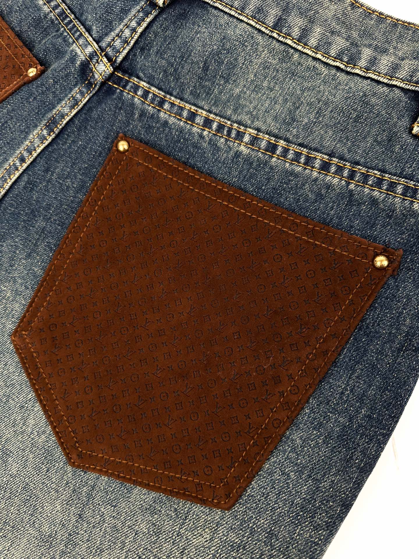 LOUIS VUITTON 皮革细节口袋牛仔裤