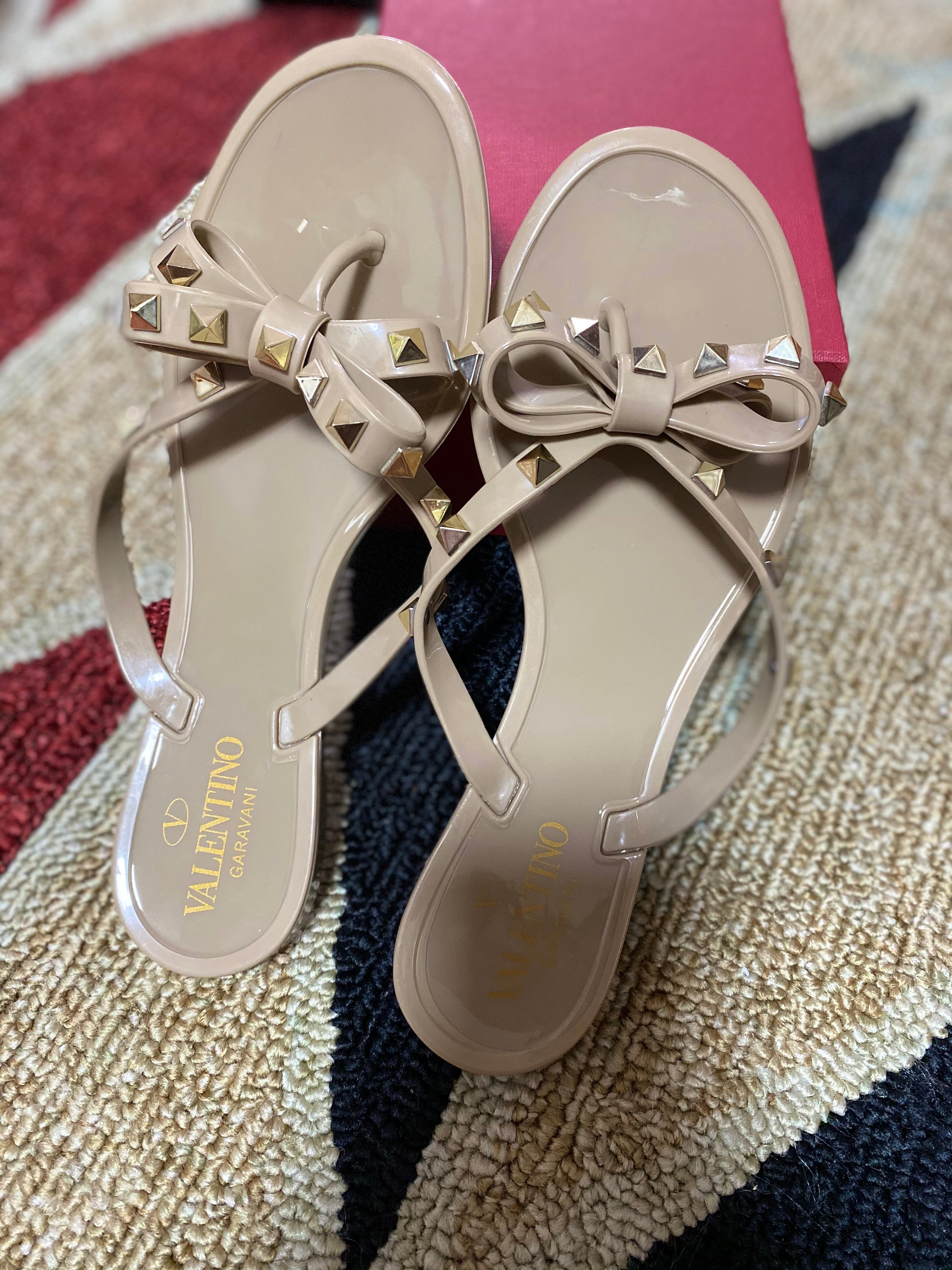 TOP VALENTINO Valentine Slides - Nude
