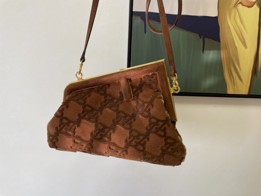 TOP FENDI Brown Nappa Leather Material First Bag - Two Sizes