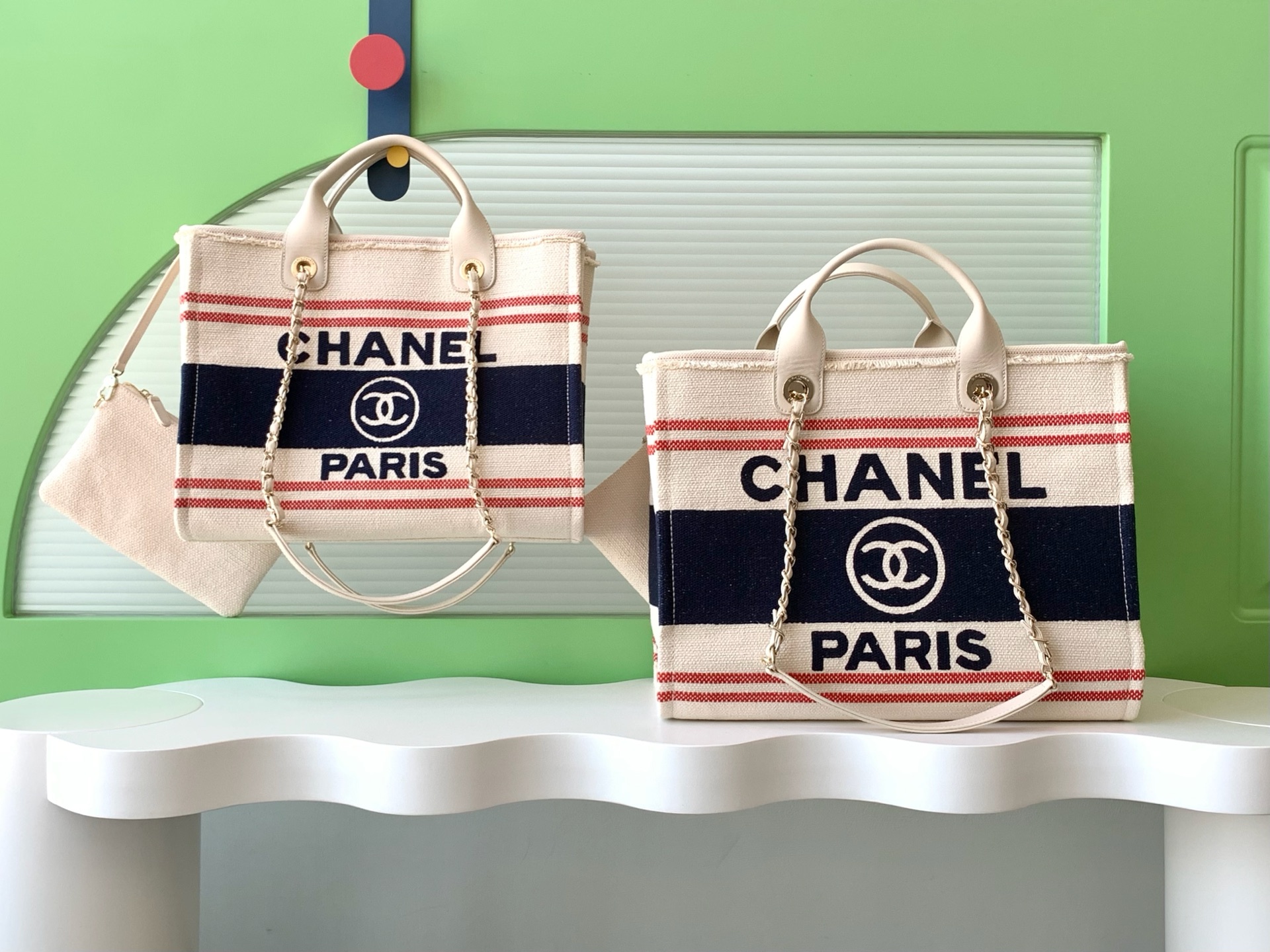 TOP CHANEL Deauville Bag 34cm/38cm - Beige