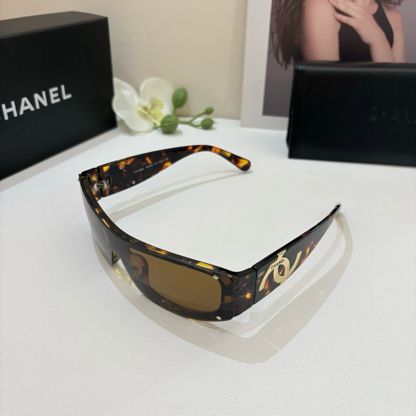 TOP CHANEL Sunglasses - 3 Colors
