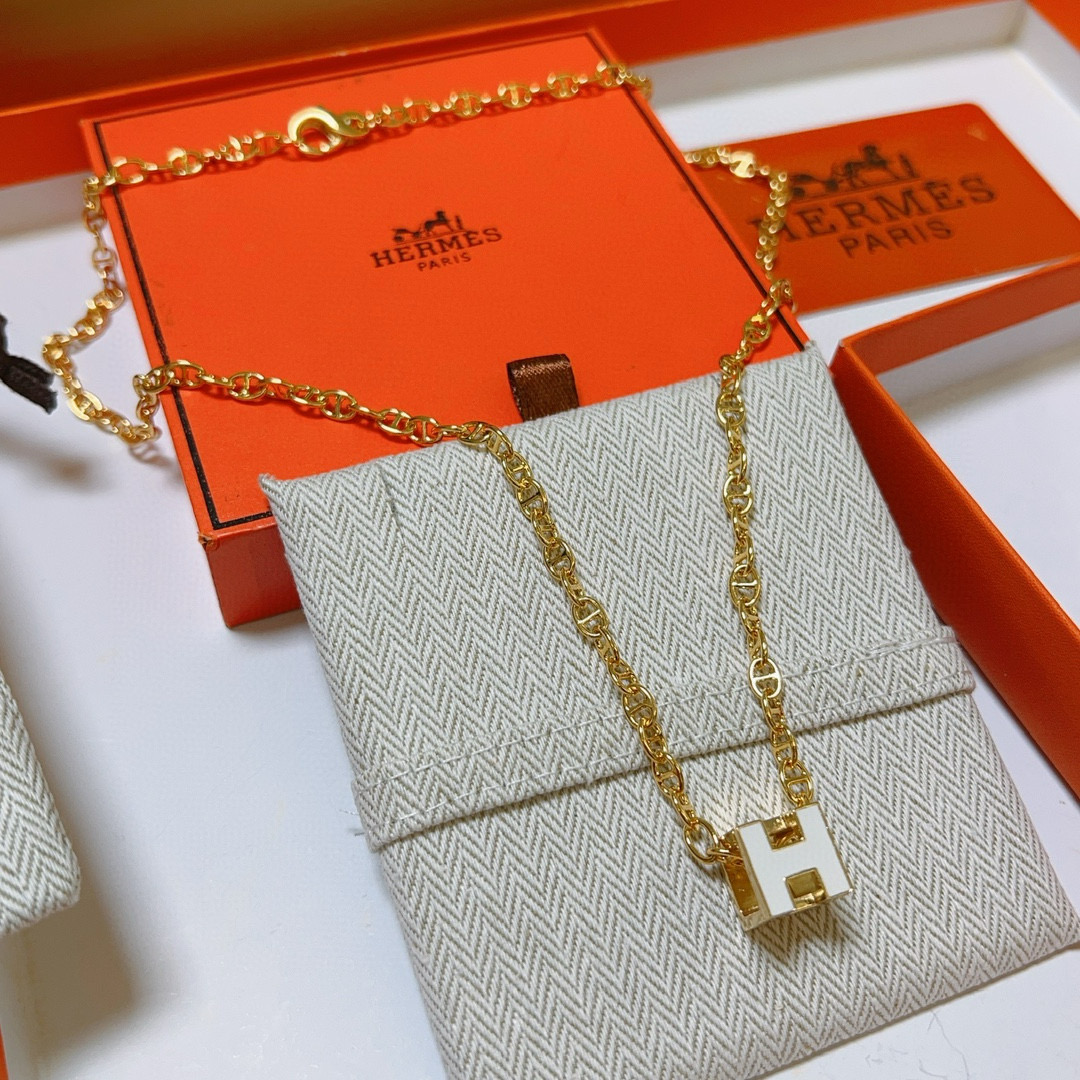 TOP HERMES H  Necklace - Gold
