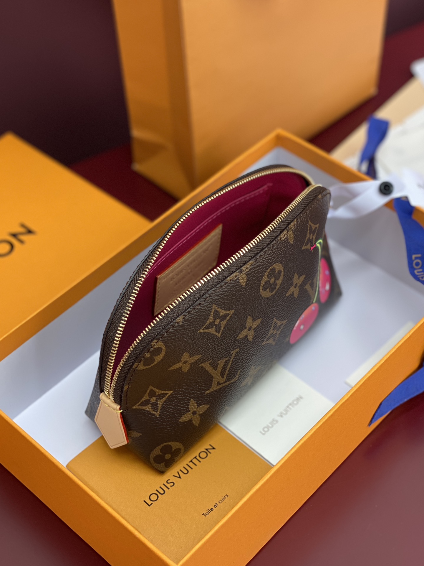 TOP Louis Vuitton LV Cosmetic Bag Monogram with Cherry Pattern 12x6x19cm  - Brown