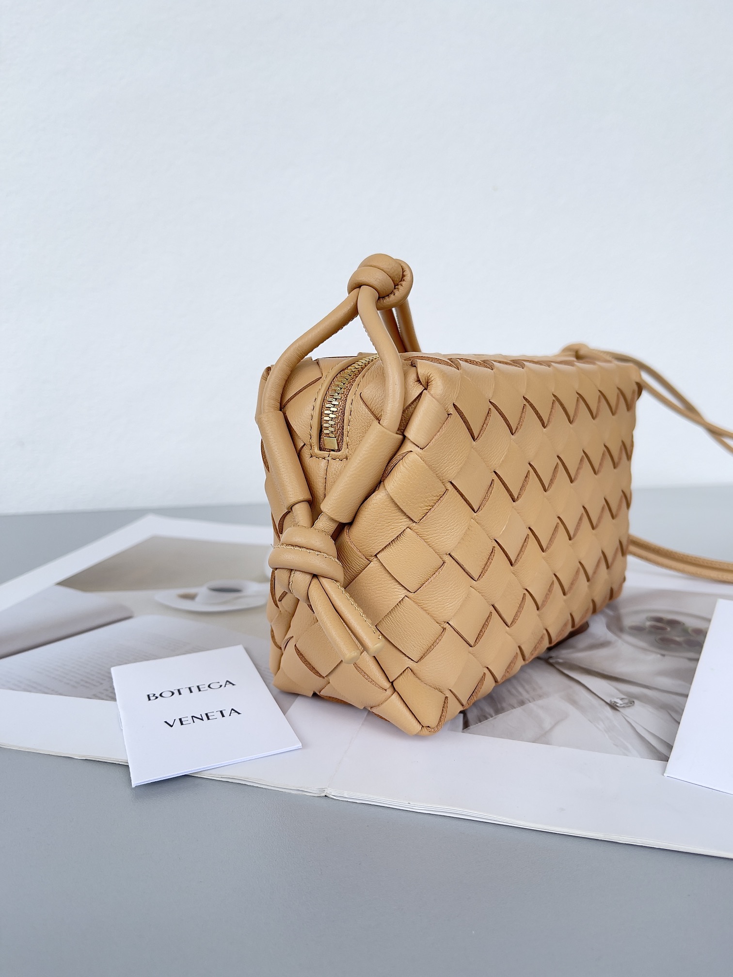 TOP Bottega Veneta BV Loop Camera Bag Lambskin 17x10x6cm - Khaki