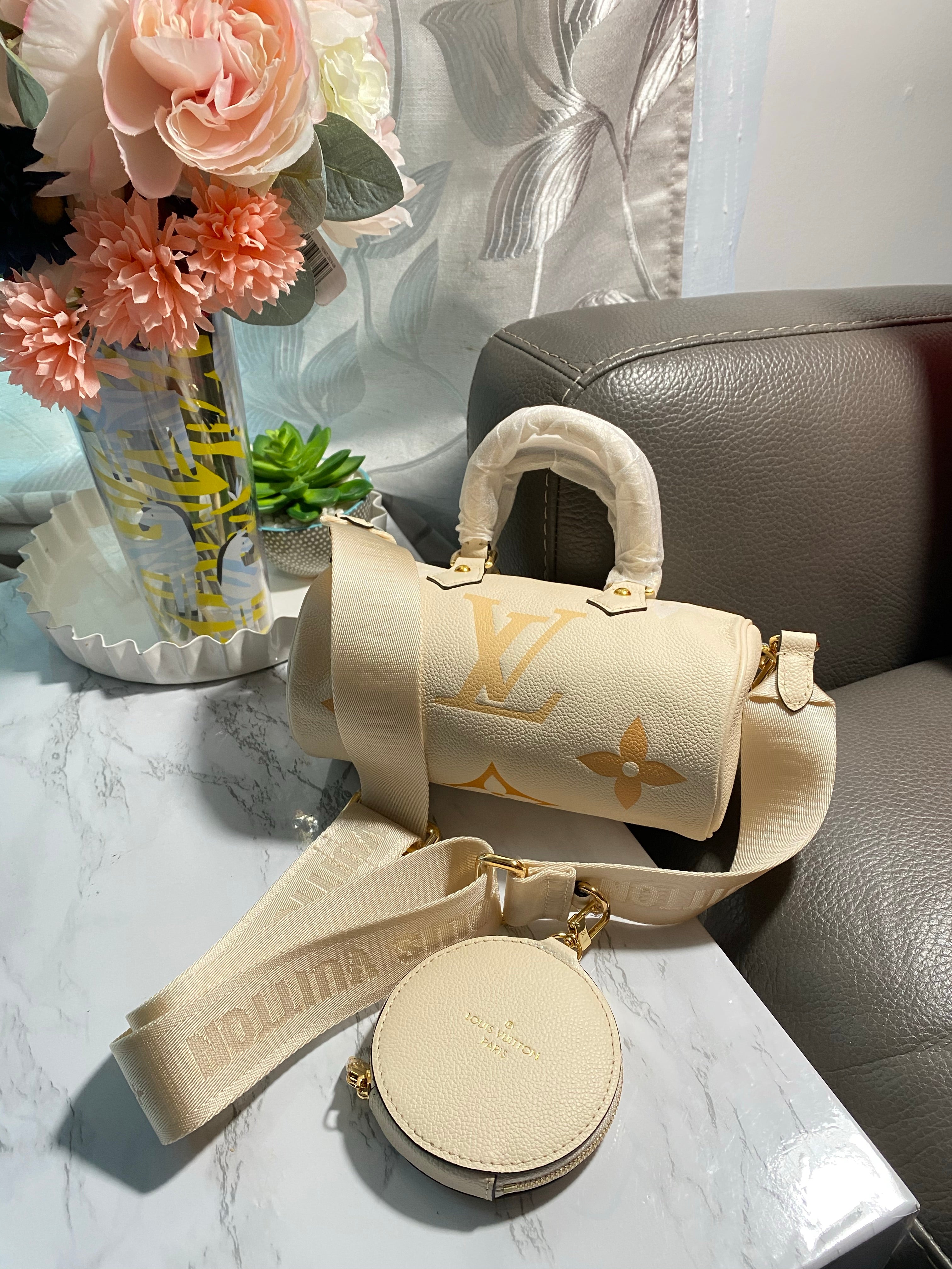 TOP Louis Vuitton LV Papillon BB Bag 20 x 10 x 10CM- Cream