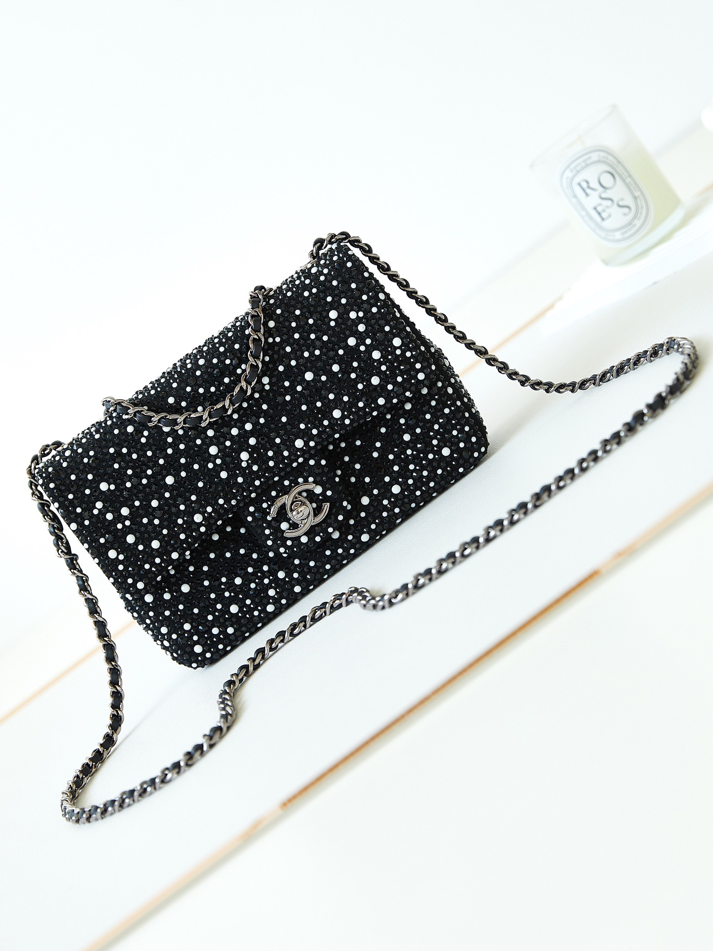 TOP CHANEL  23b Evening Armpit Bag Pearl Diamond Flap Bag 20cm/26cm - Black