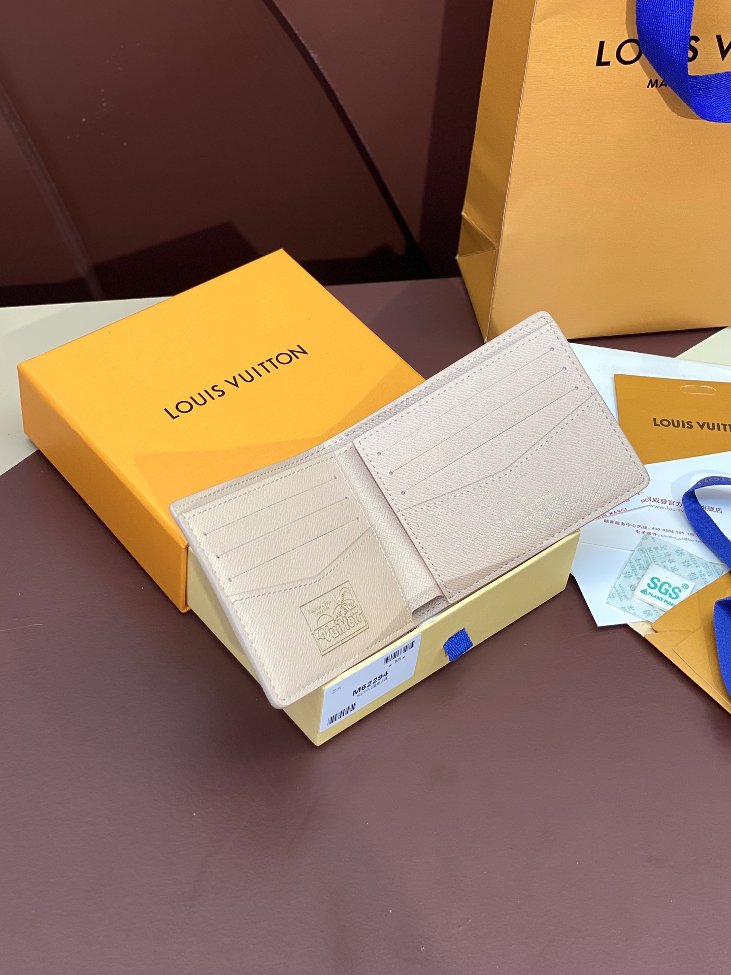 TOP Louis Vuitton LV  Monogram Surfin Wallet 11x8.5x2cm - Khaki