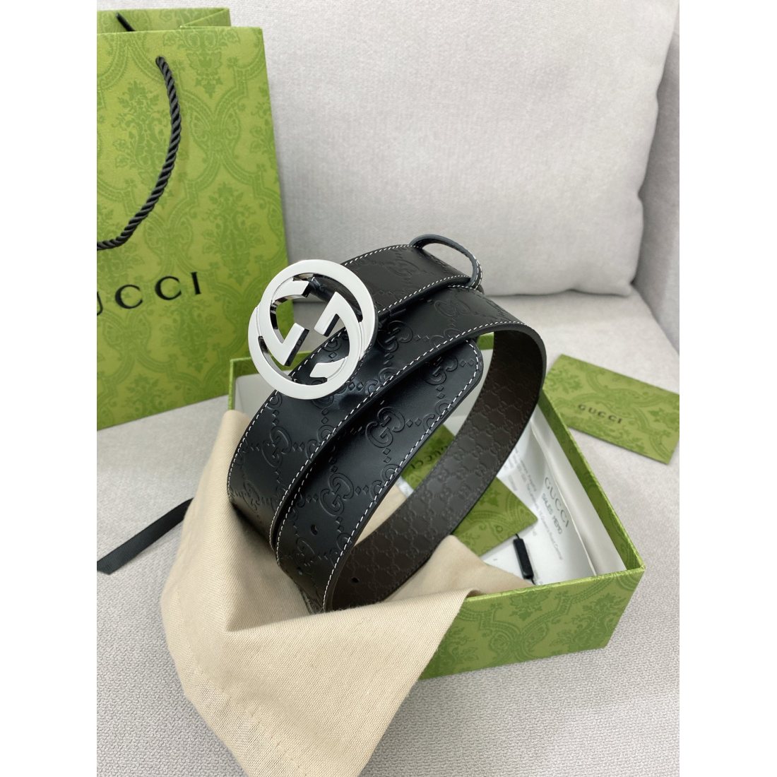 Gucci Cowhide Embossed Pure Steel 35MM