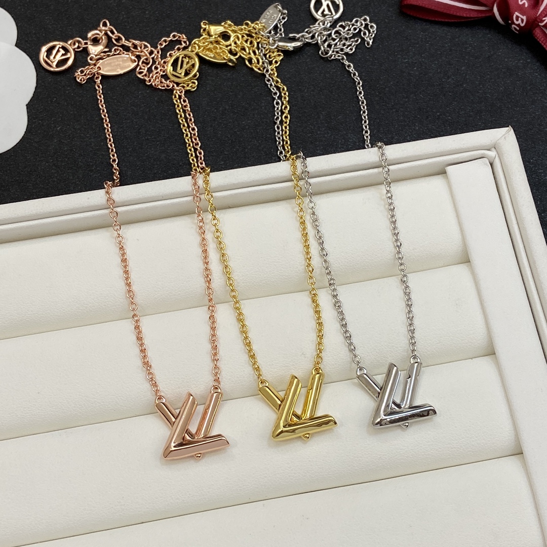 TOP Louis Vuitton LV Necklace - 3 Color