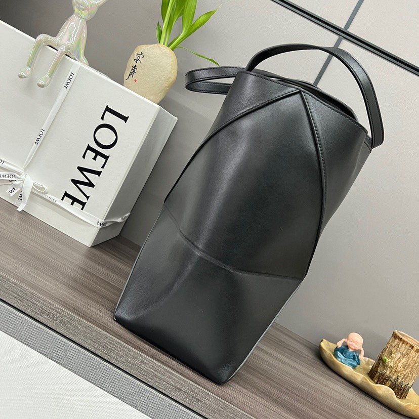 Loewe Puzzle Fold Tote in shiny calfskin Medium Black(Replica)