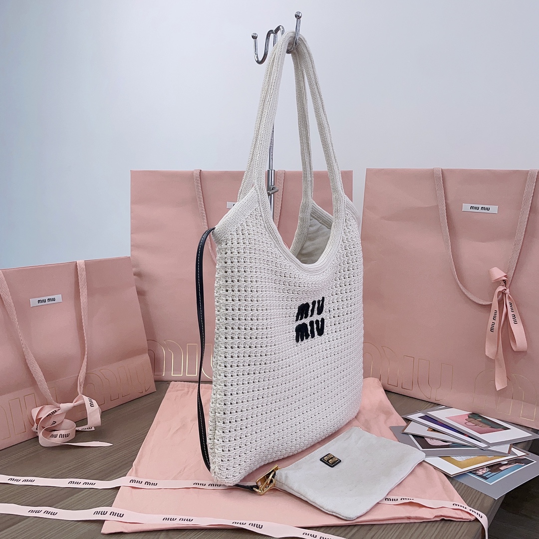 TOP Miu Miu Hollow Knit Tote Bag 35x40cm - White