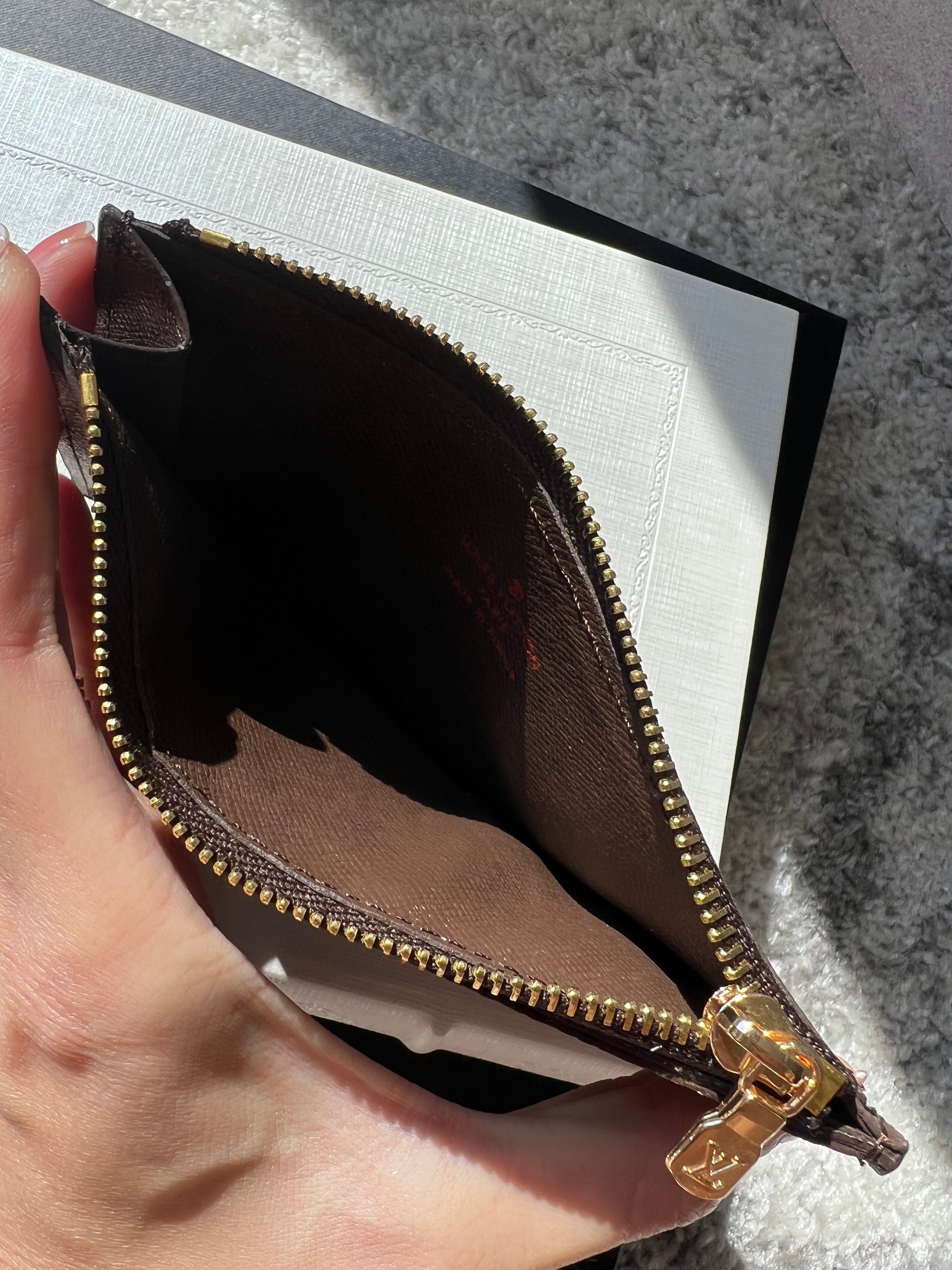 TOP Louis Vuitton LV Damier Ebene Card Case Wallet - Brown