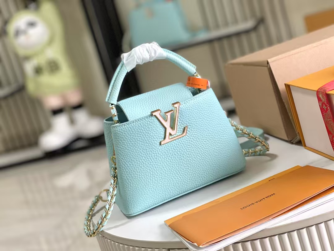 TOP Louis Vuitton LV Capucines Bag MINI/BB - Blue