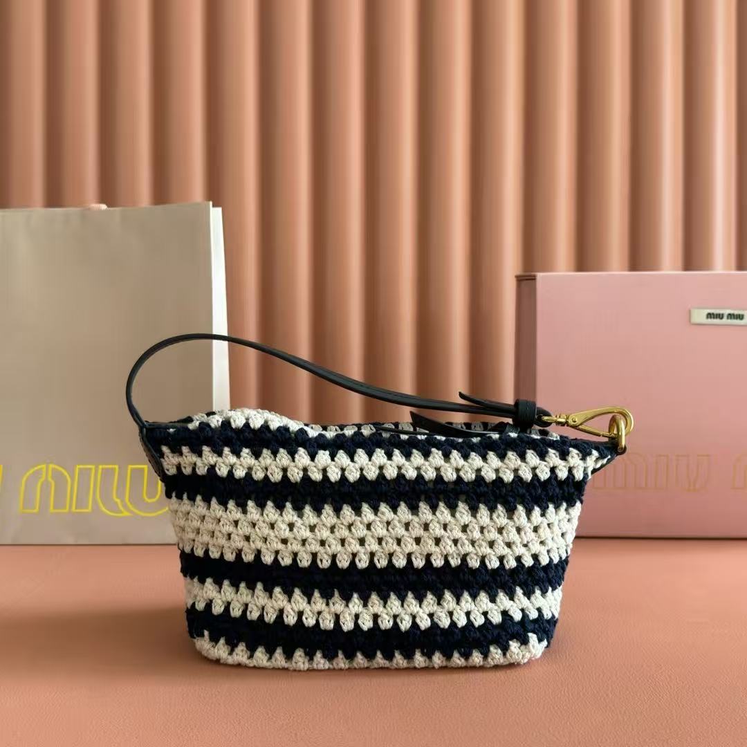 Miu Miu striped crochet shoulder bag (7A regular version)