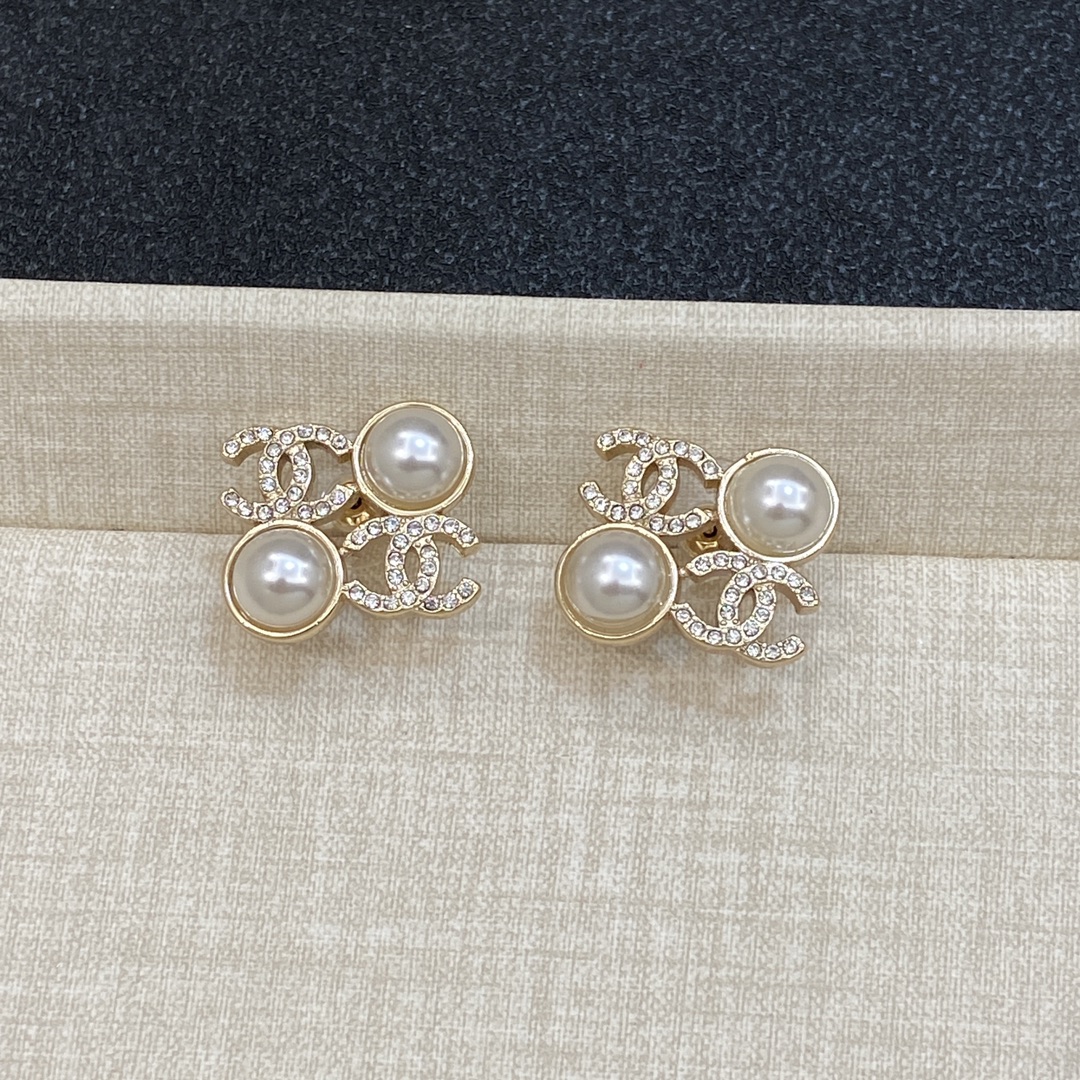 TOP CHANEL Earrings- 2 Colors