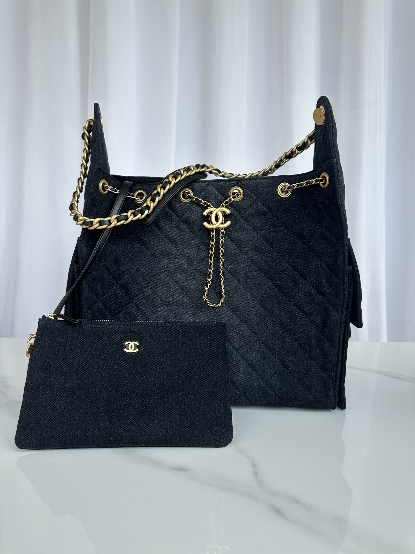 TOP CHANEL Hobo Shopping Bag Cowboy 30*26*14cm/40*30*15cm - Black