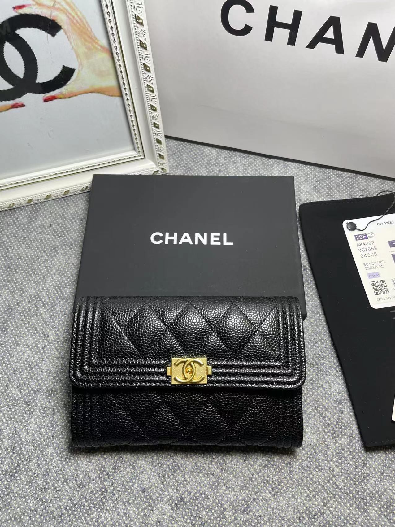 TOP CHANEL Le Boy Wallet Cowhide 10.5*15*3cm - Black