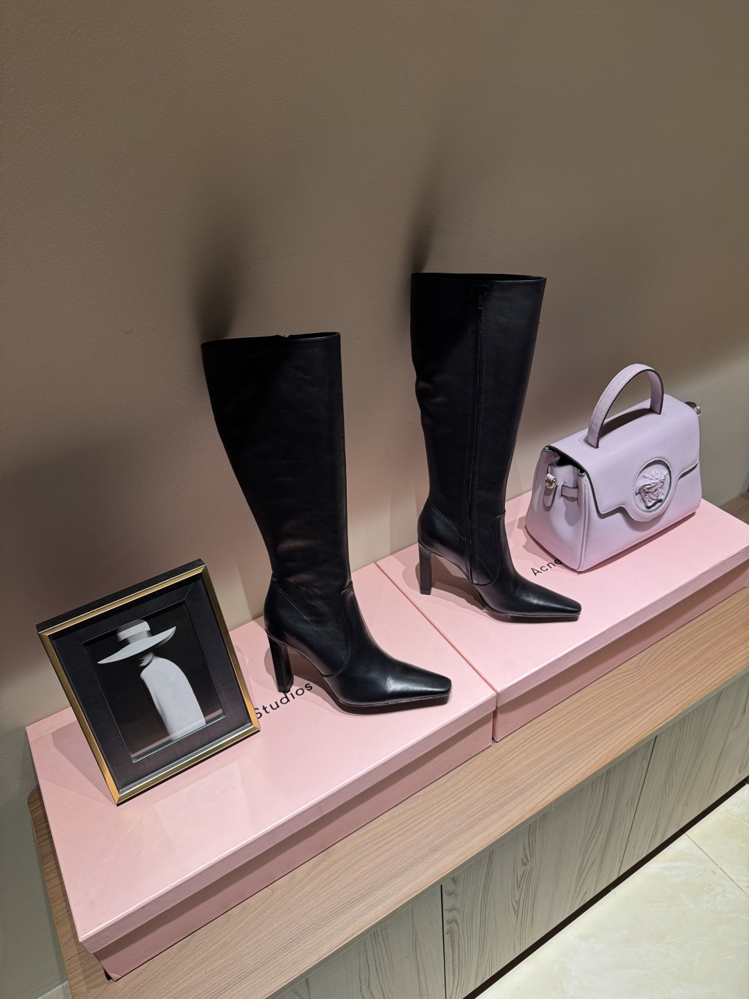 TOP Yves Saint Laurent YSL Long Boots Calfskin - 3 Colors
