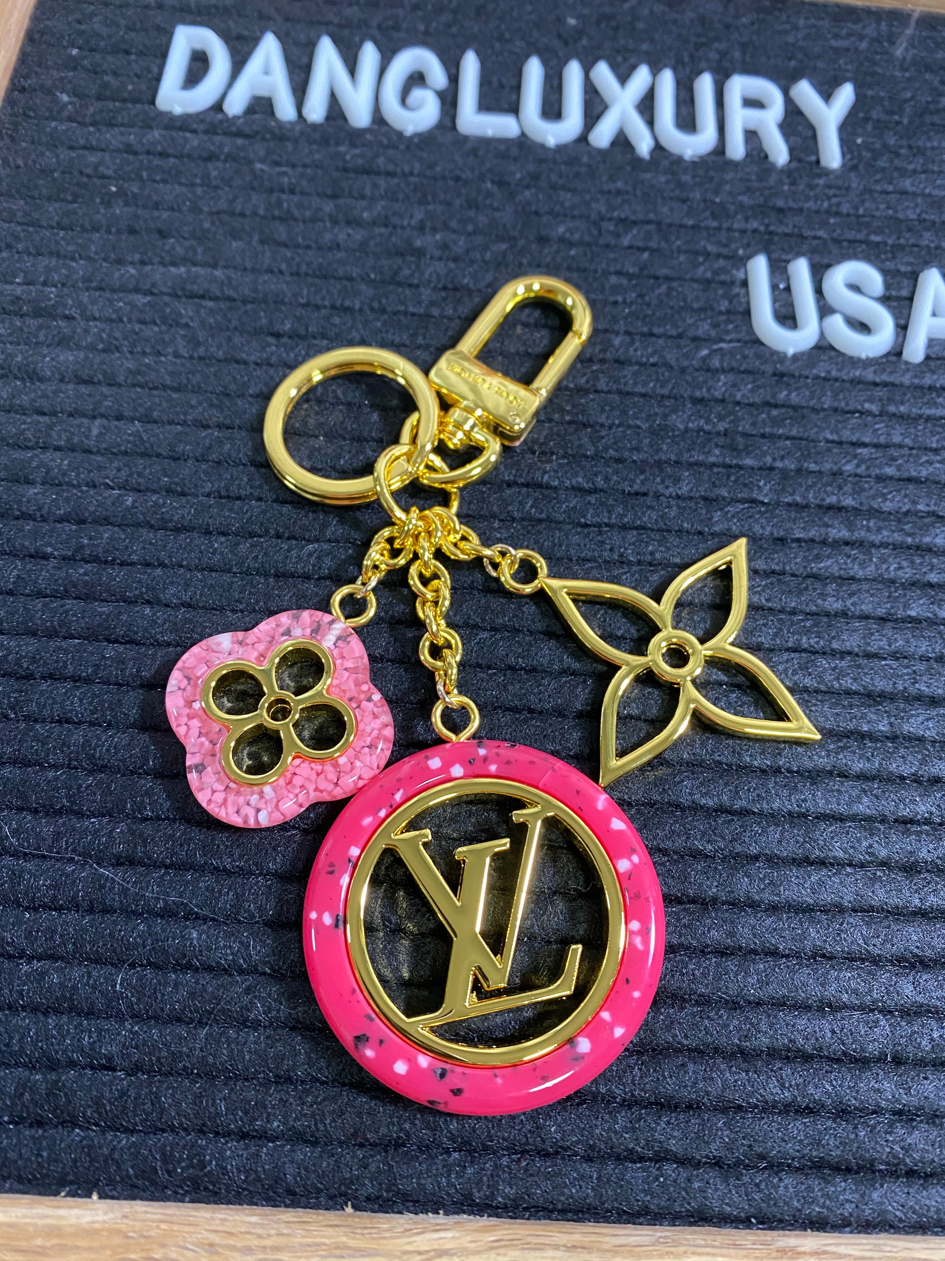 TOP Louis Vuitton LV LV Colorline Bag Charm Key Holder