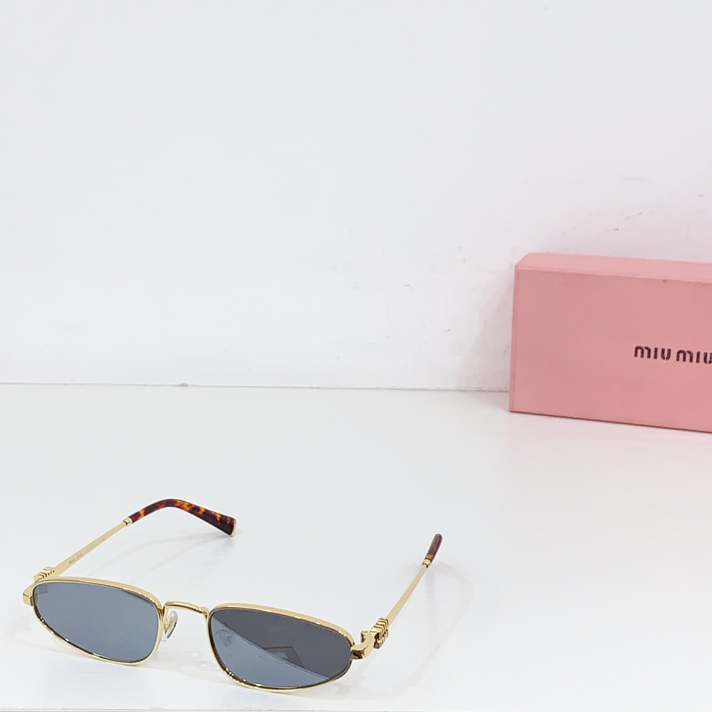 TOP Miu Miu Sunglasses - 5 Color