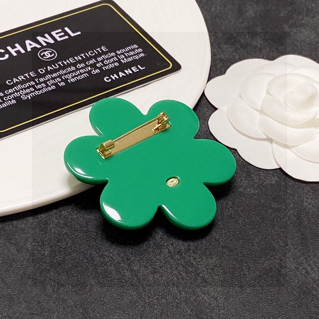 TOP CHANEL Flower Brooch-Green