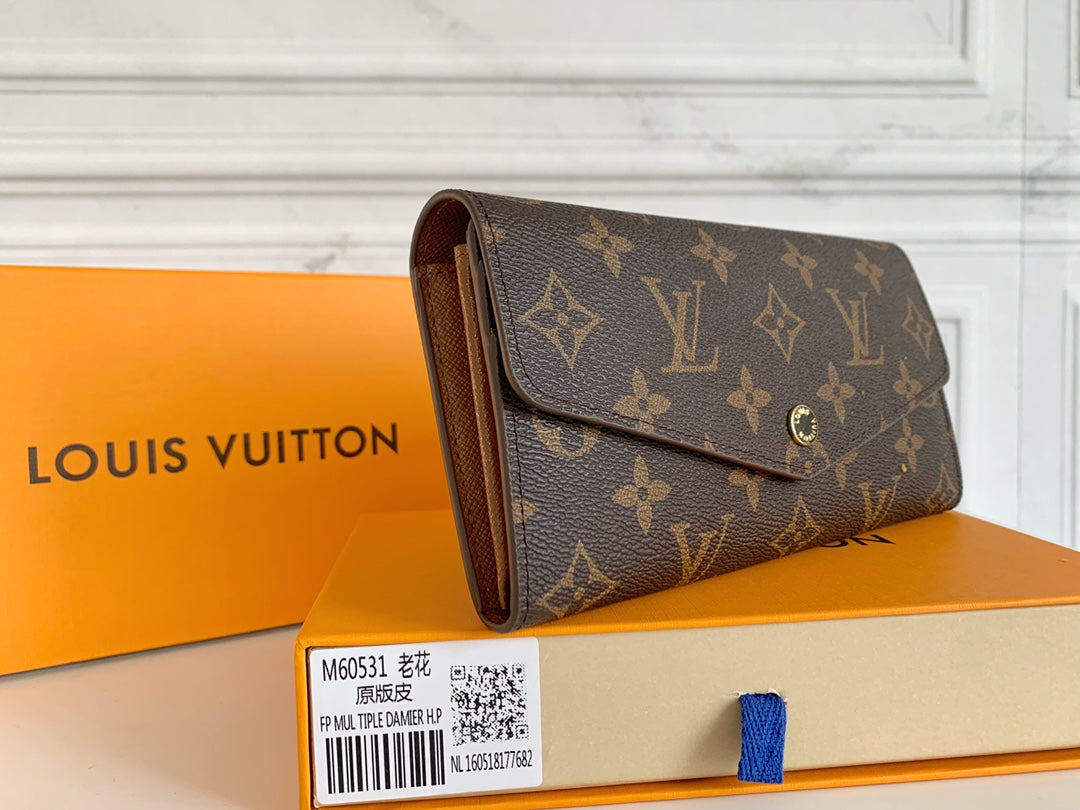 TOP Louis Vuitton LV L*V Monogram Sarah Wallet - Brown