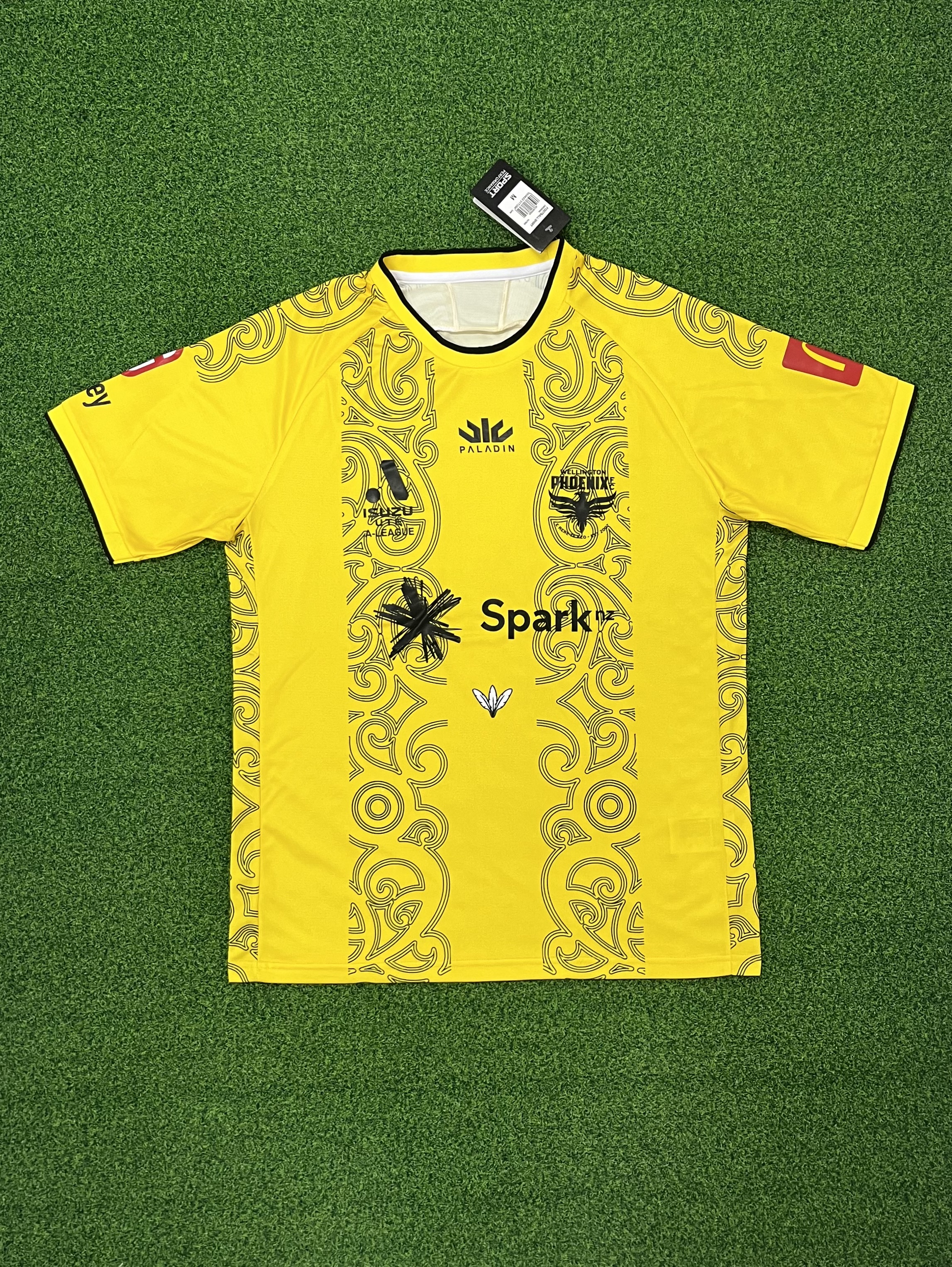 2425 Wellington Phoenix  Home  jersey.Player embroidery version