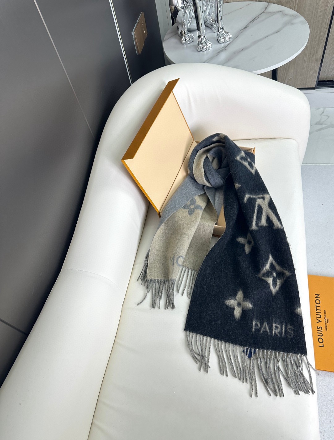 TOP Louis Vuitton LV Wool Scarf 190 x 45cm - 3 Color
