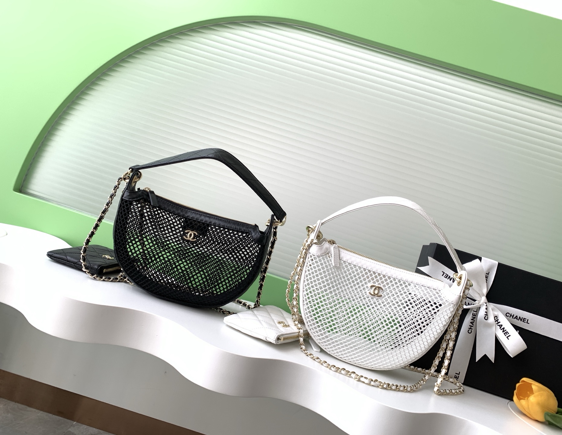 TOP CHANEL Hollow Mesh Moon Bag 22*15*6cm - GHW - 2 Colour