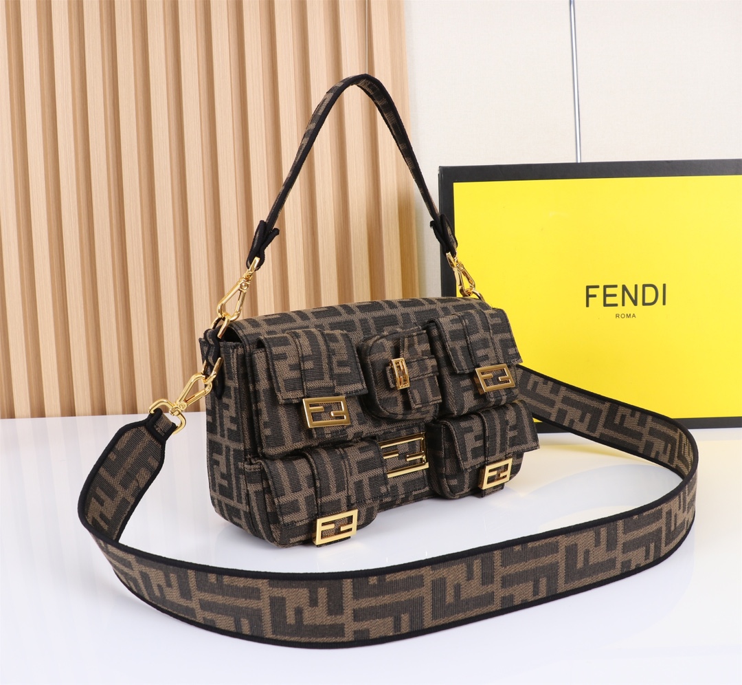 TOP FENDI Multi Pocket Baguette Bag - 27cm