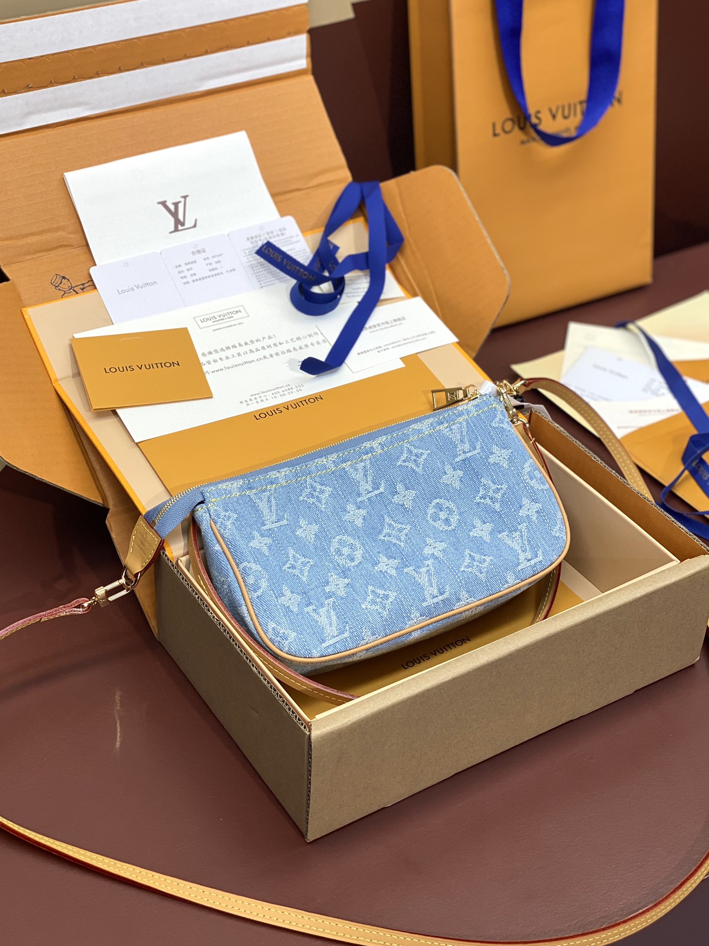TOP Louis Vuitton LV Chain Underarm Bag 21*13*3 cm/24.5*13.5*6.5cm - Denim Blue